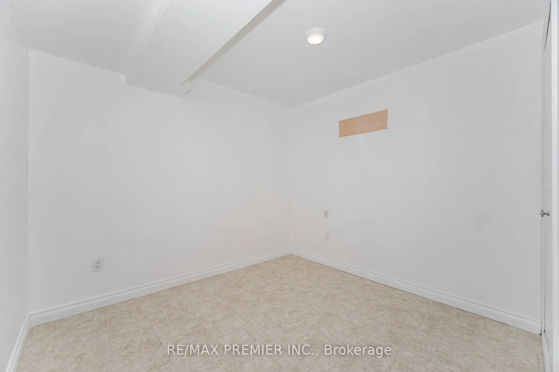 5 Magdalena Court