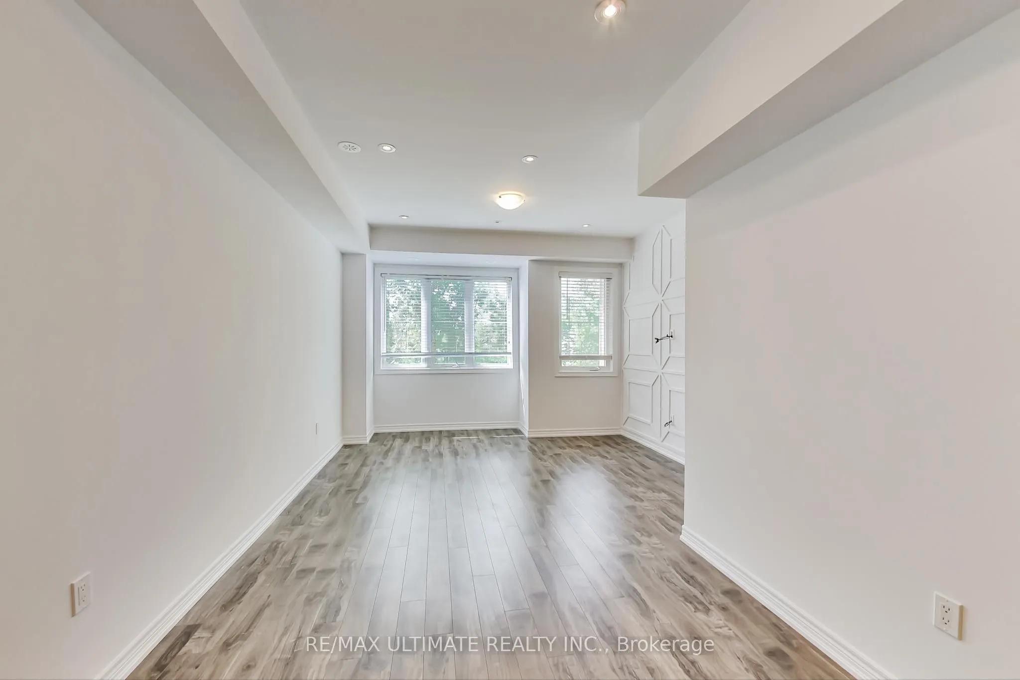 370 Hopewell Avenue, #214