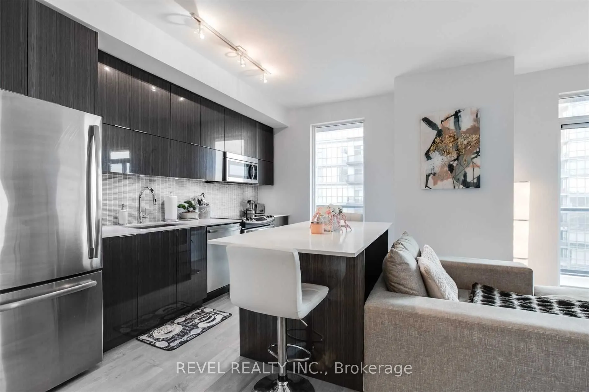56 Annie Craig Dr Drive, #1104