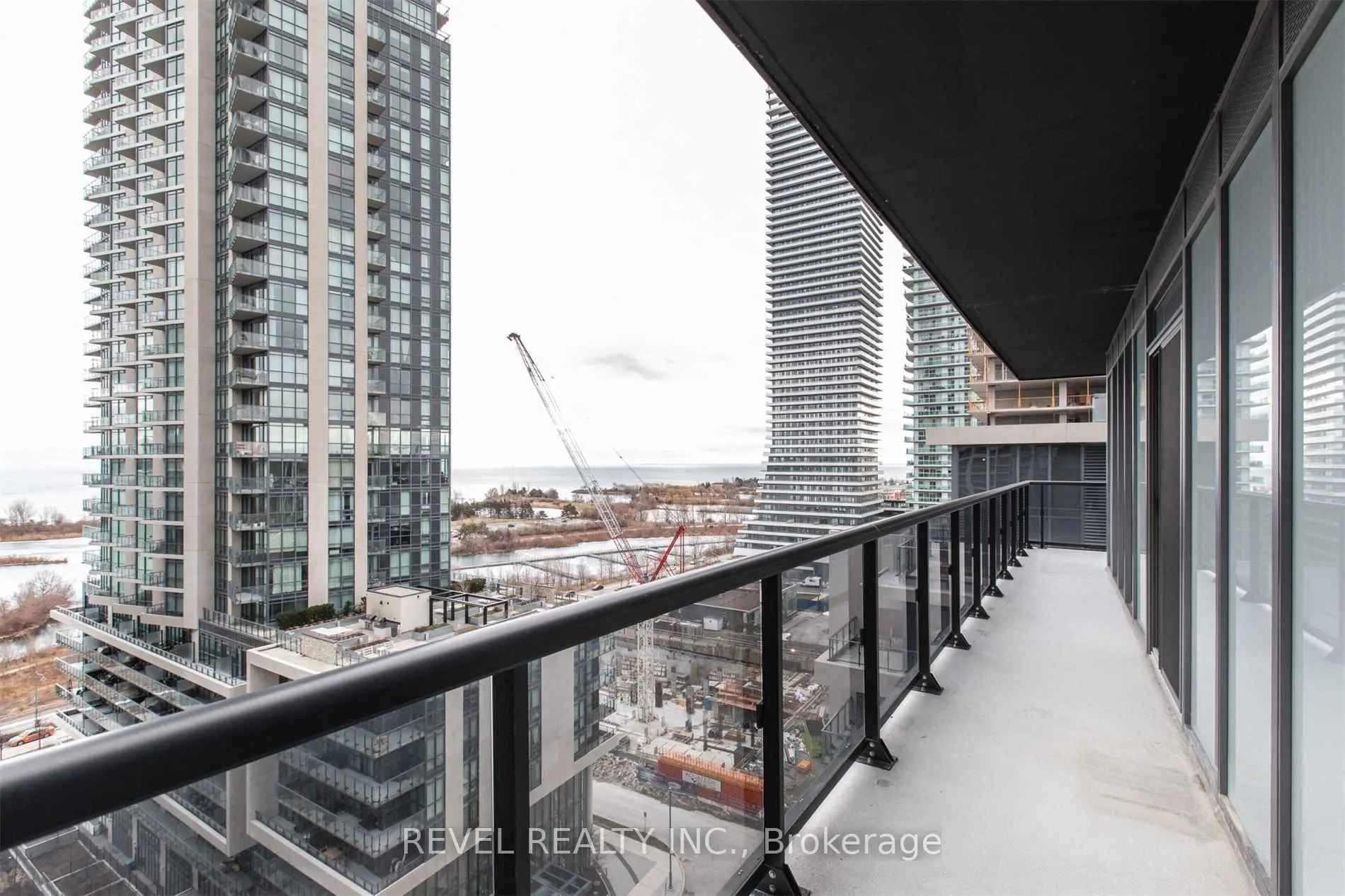 56 Annie Craig Dr Drive, #1104
