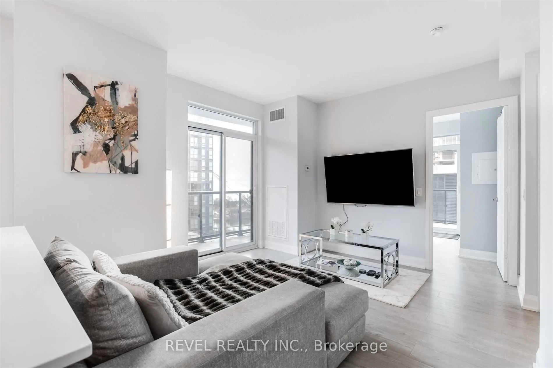 56 Annie Craig Dr Drive, #1104
