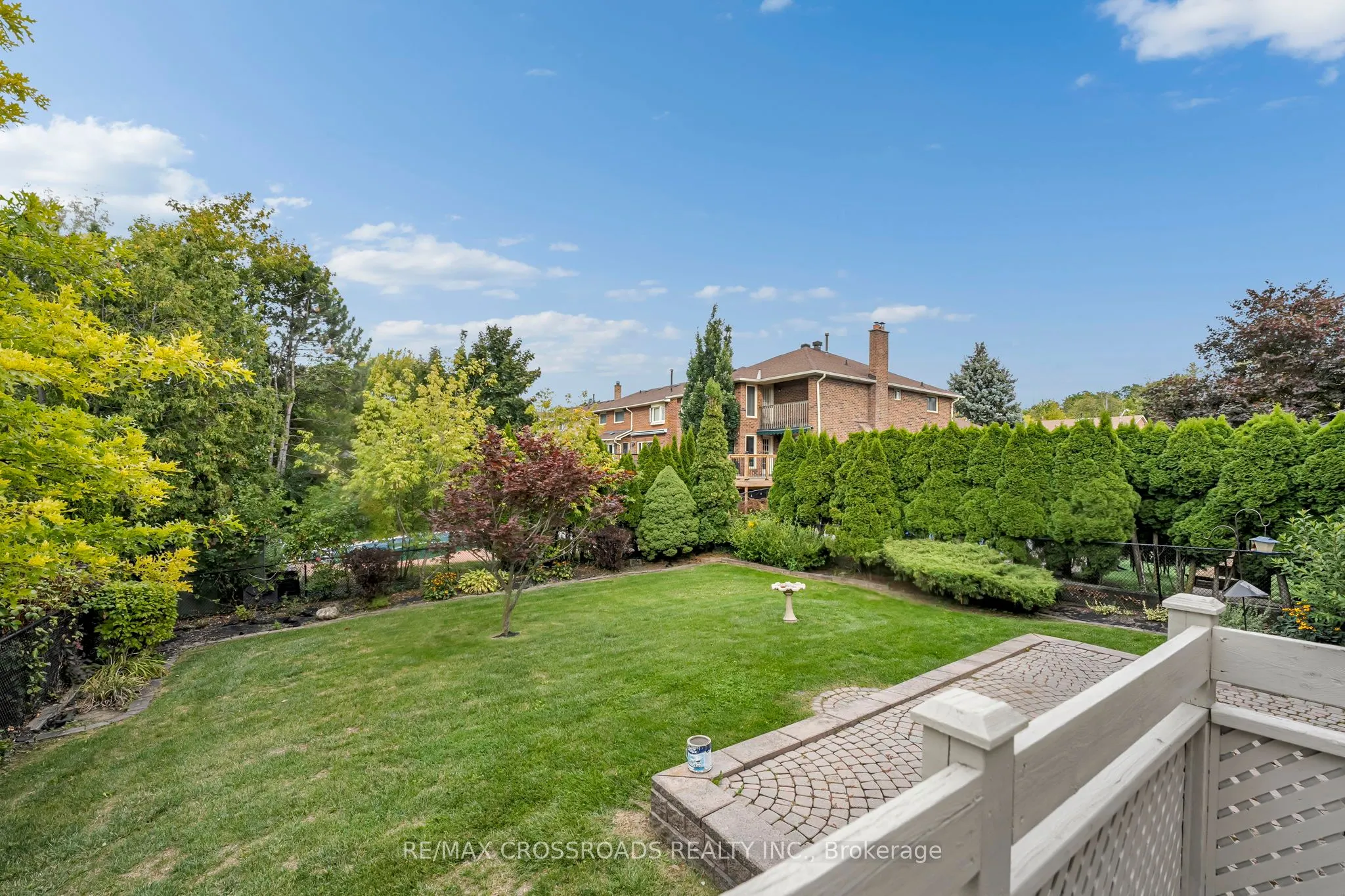 75 Barr Crescent
