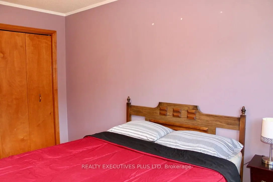 1122 Highgate Place