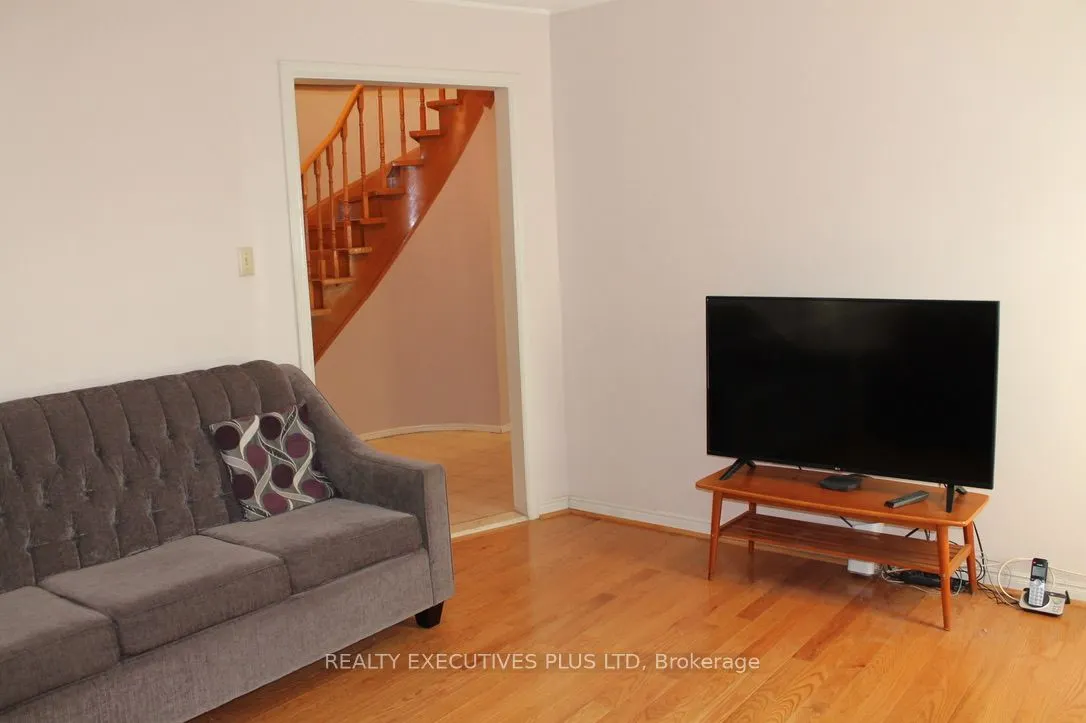 1122 Highgate Place