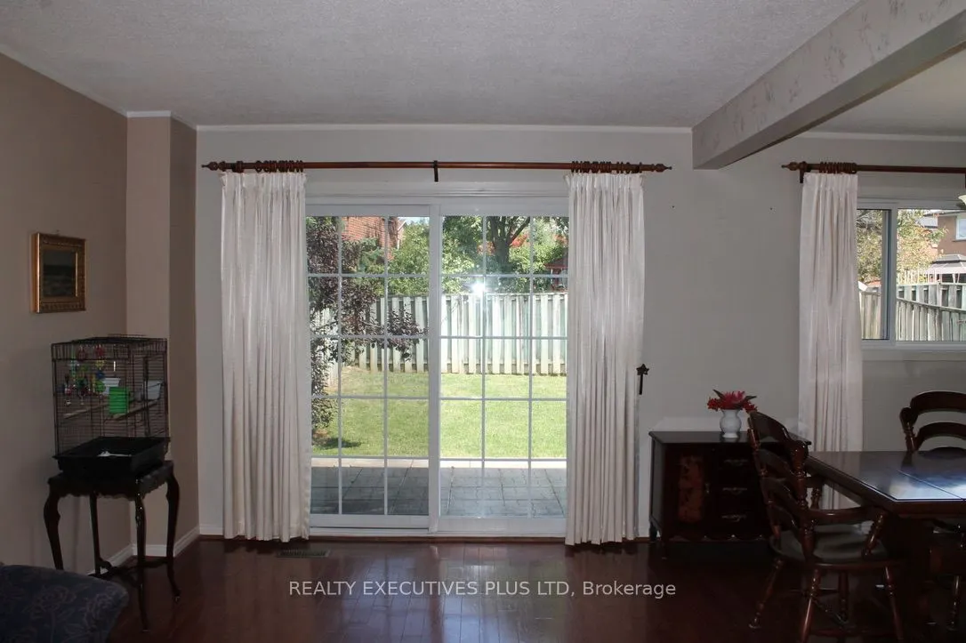 1122 Highgate Place