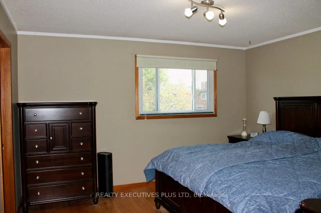 1122 Highgate Place