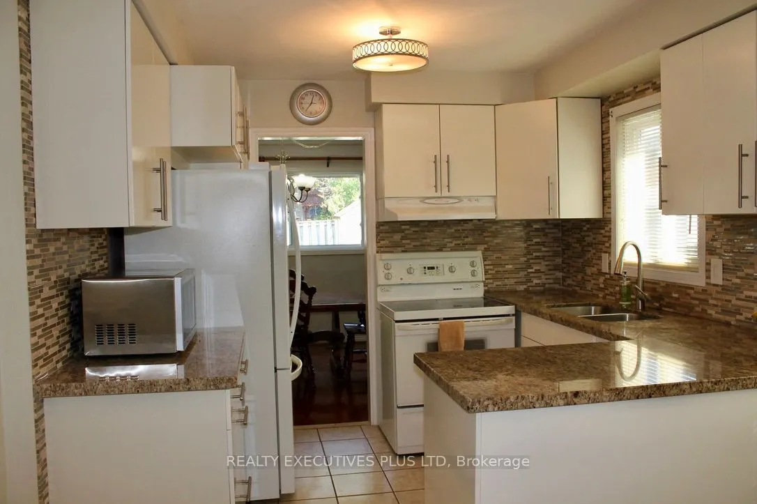 1122 Highgate Place