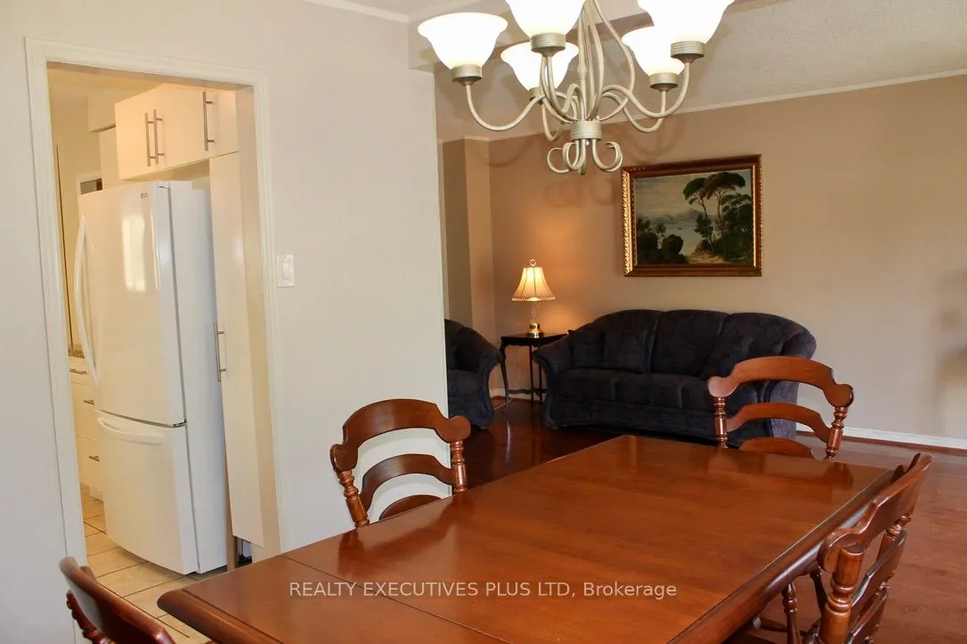 1122 Highgate Place