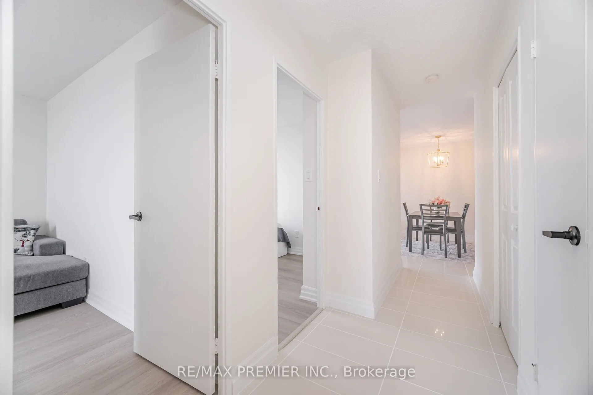 25 Four Winds Drive, #811