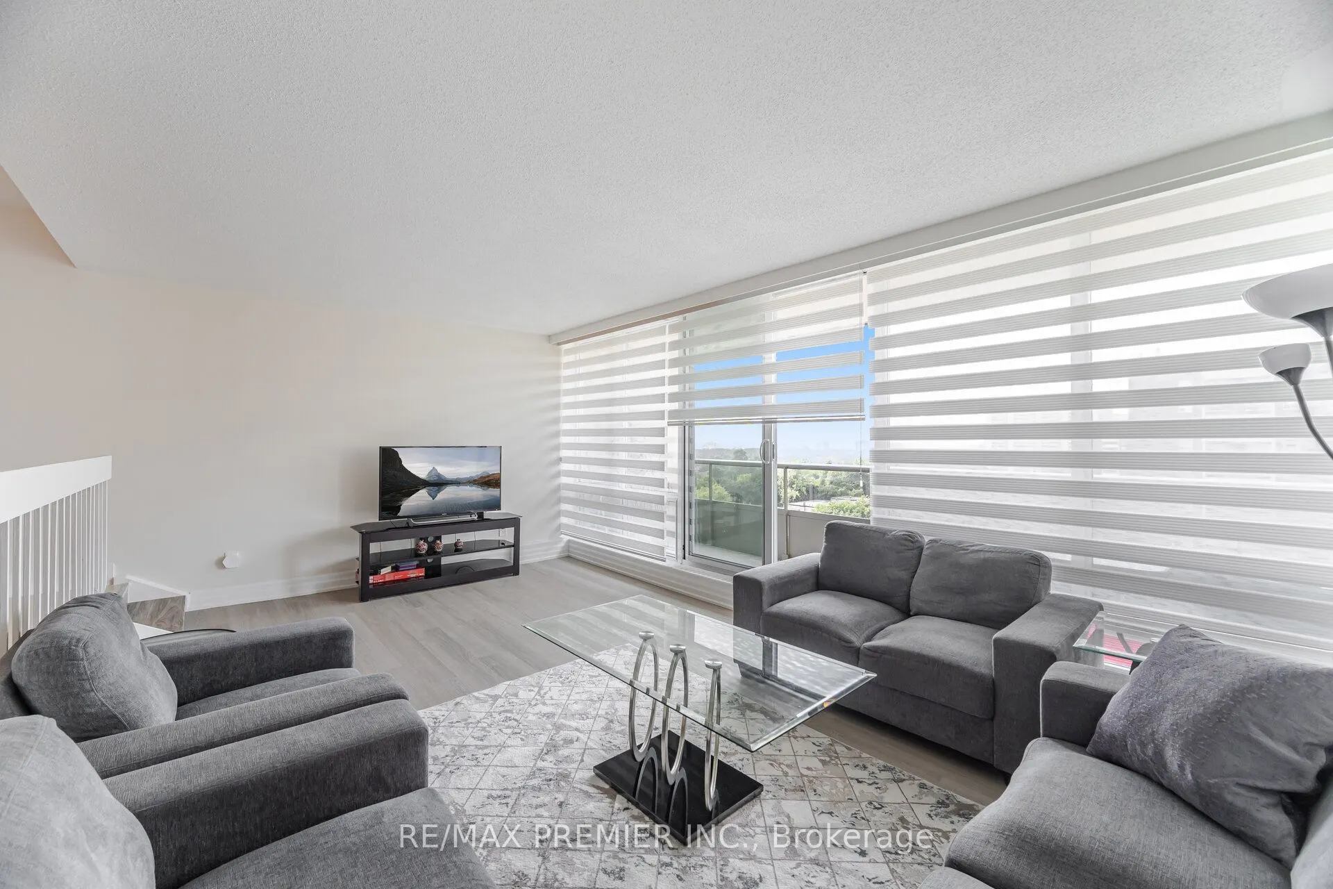 25 Four Winds Drive, #811