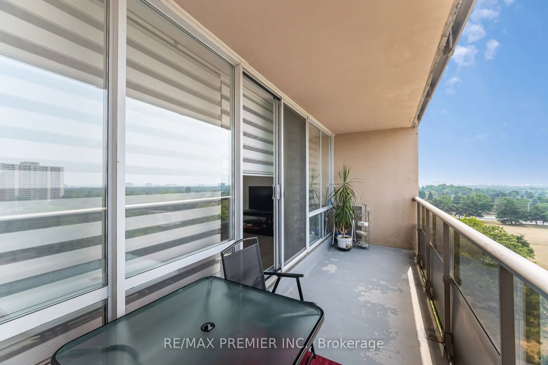 25 Four Winds Drive, #811