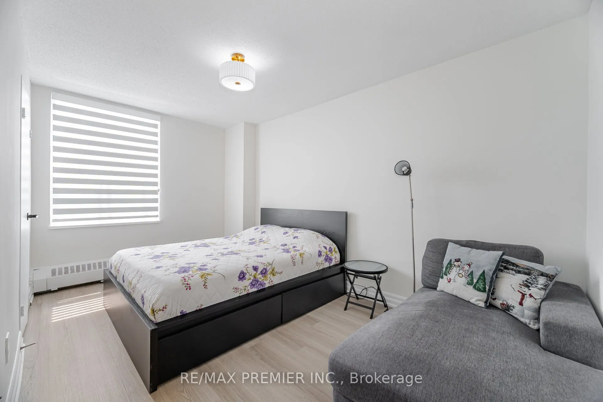 25 Four Winds Drive, #811