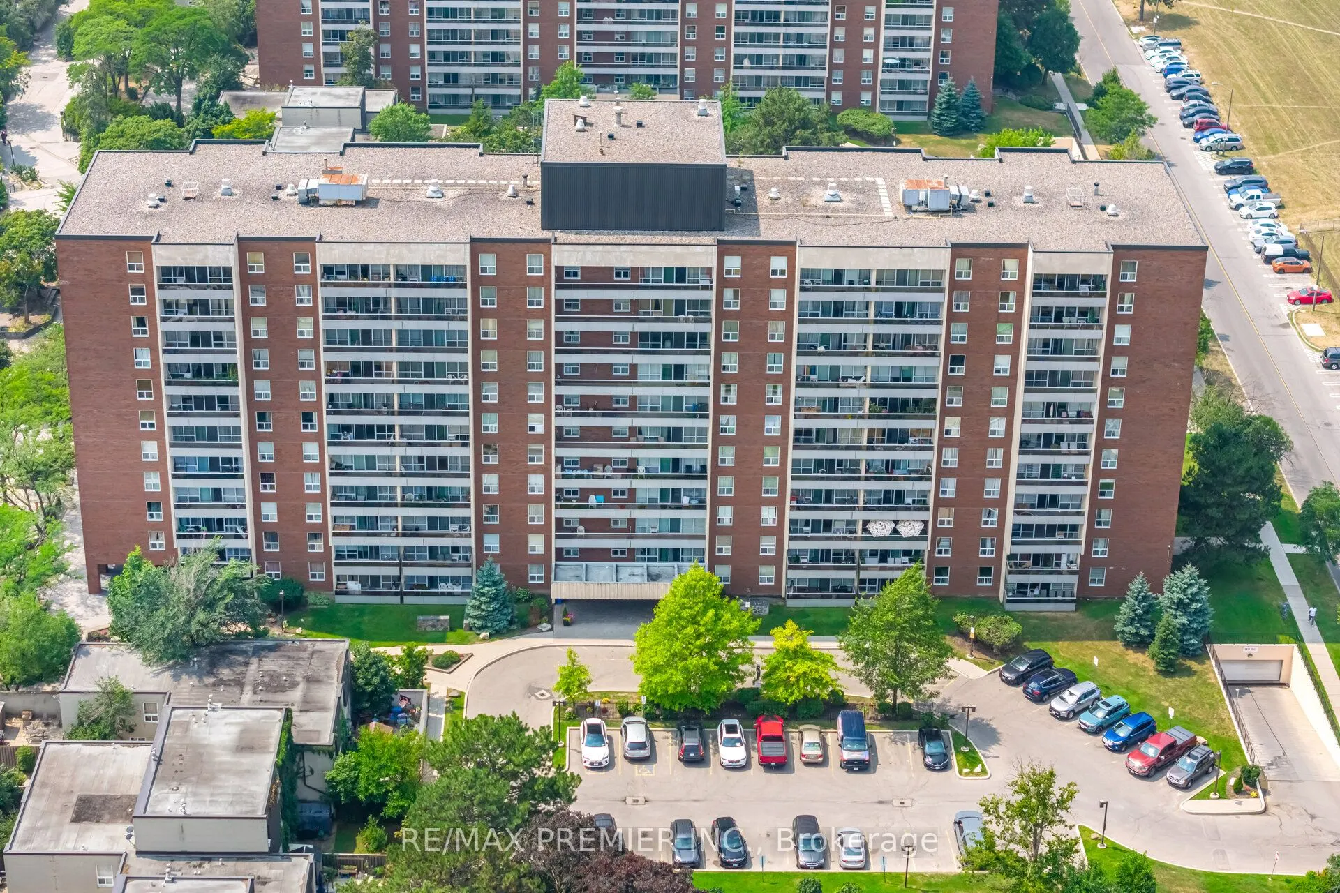 25 Four Winds Drive, #811