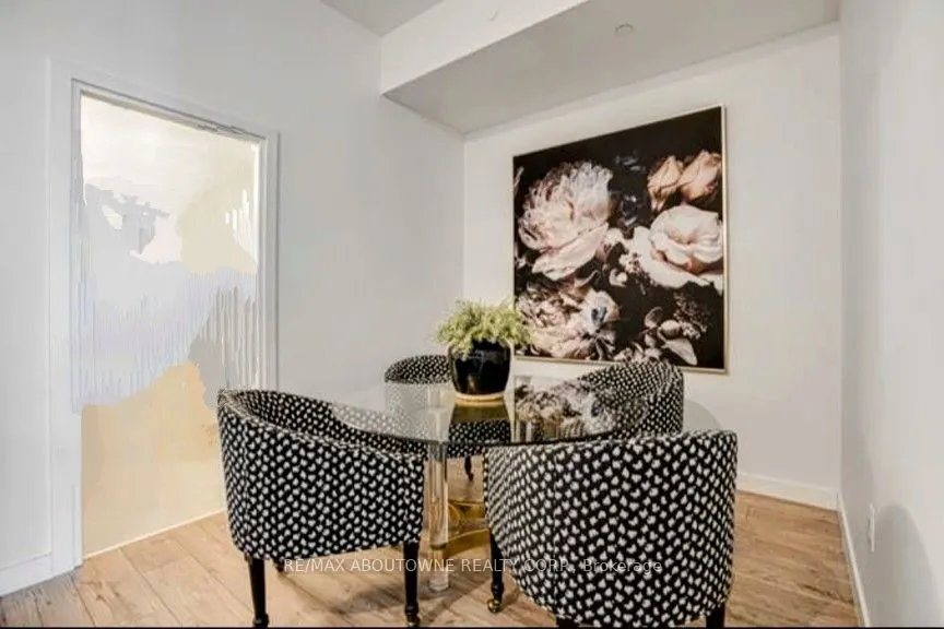 133 Bronte Road, #B0215