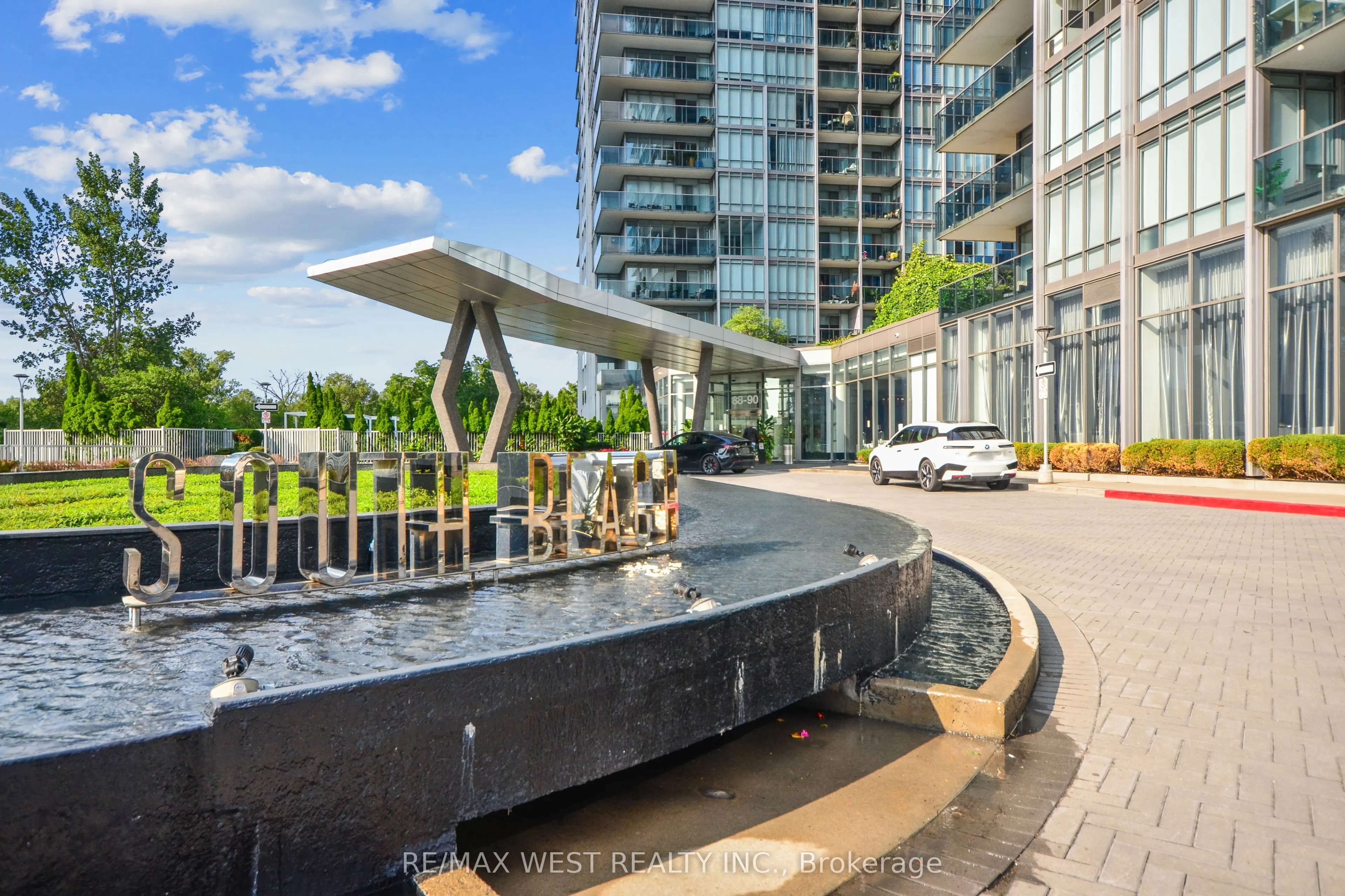 88 Park Lawn Road, #2906
