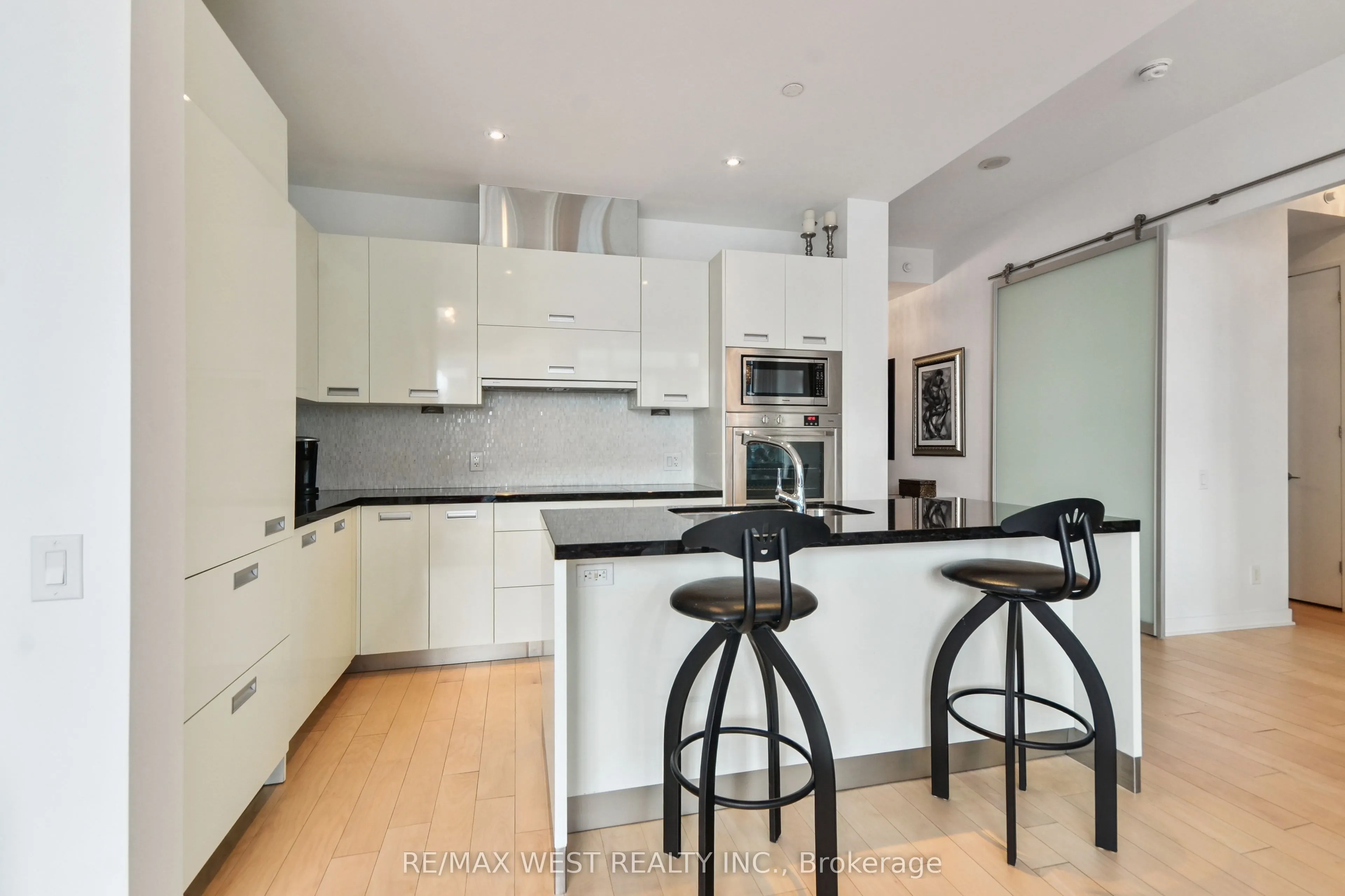 88 Park Lawn Road, #2906