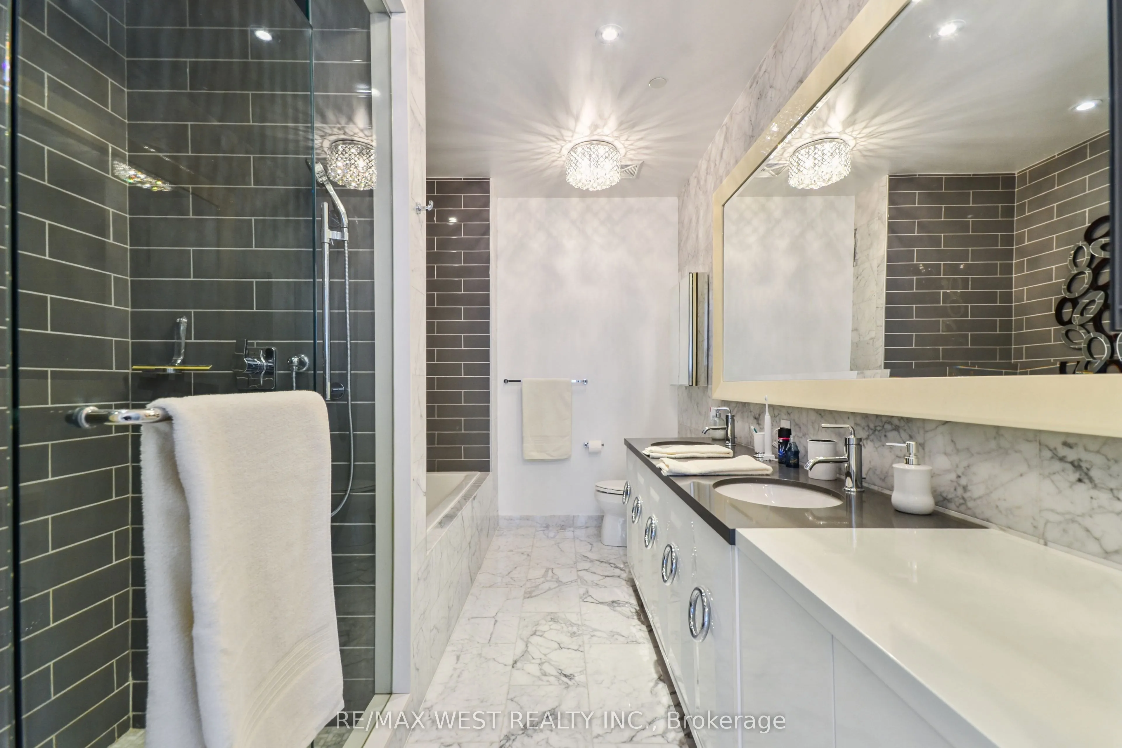 88 Park Lawn Road, #2906
