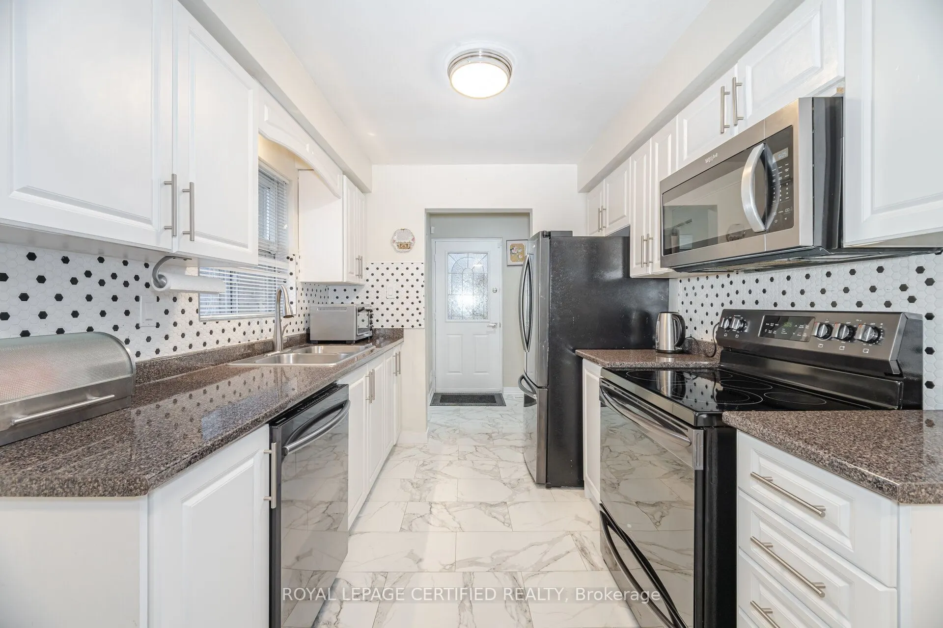 542 Lana Terrace