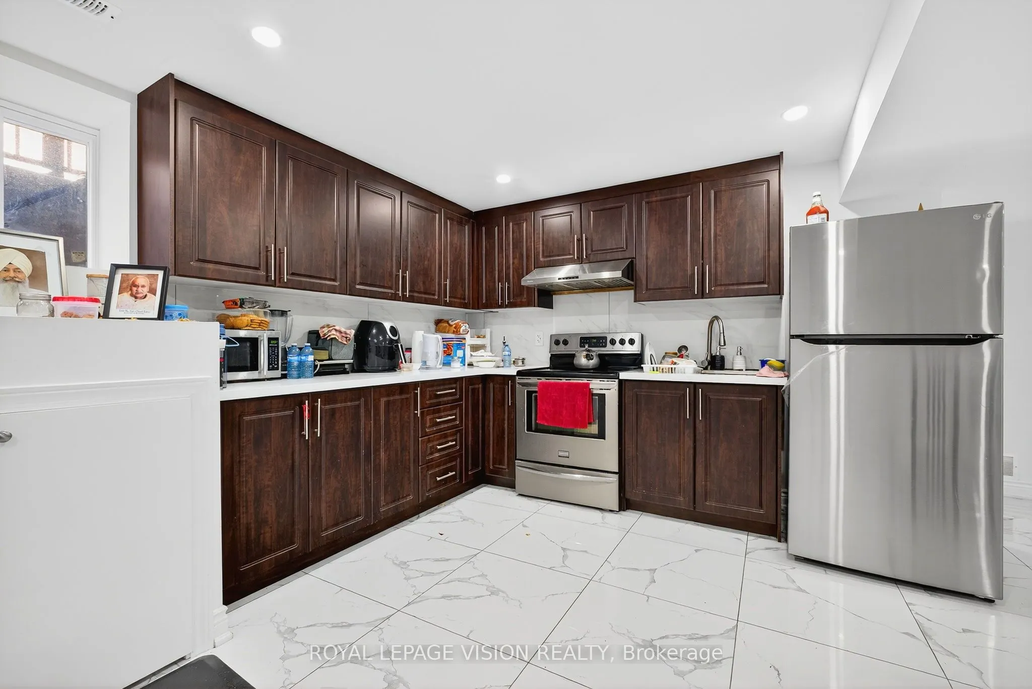 7 Montgomery Square