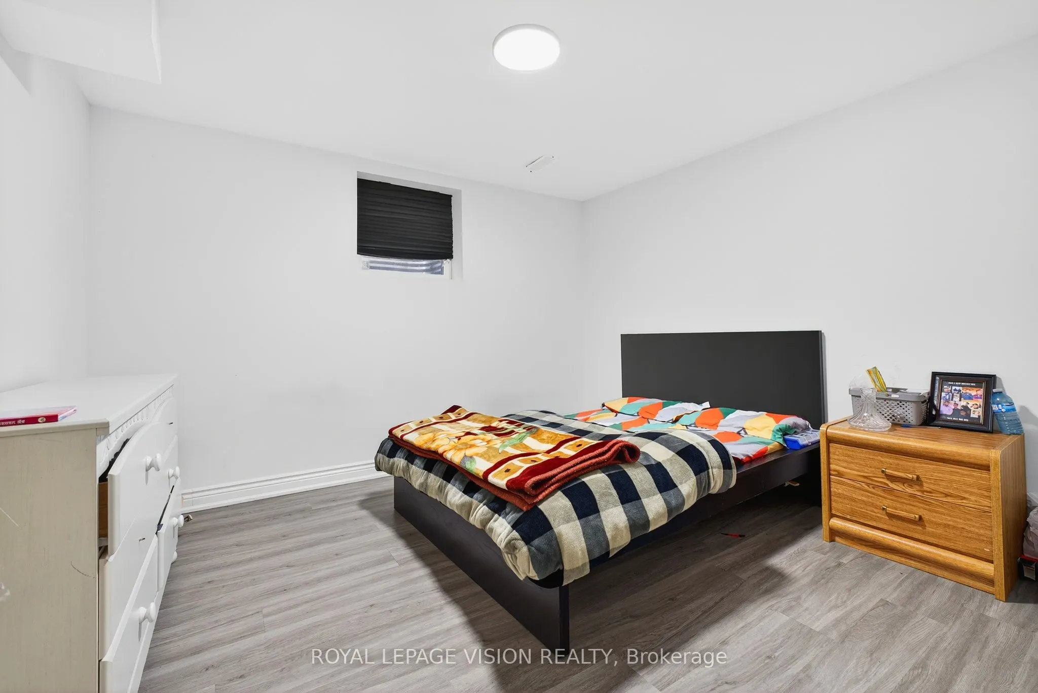 7 Montgomery Square