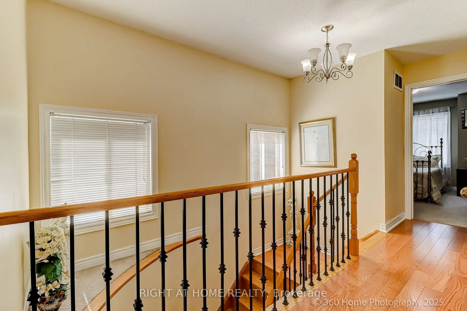 989 Ledbury Crescent