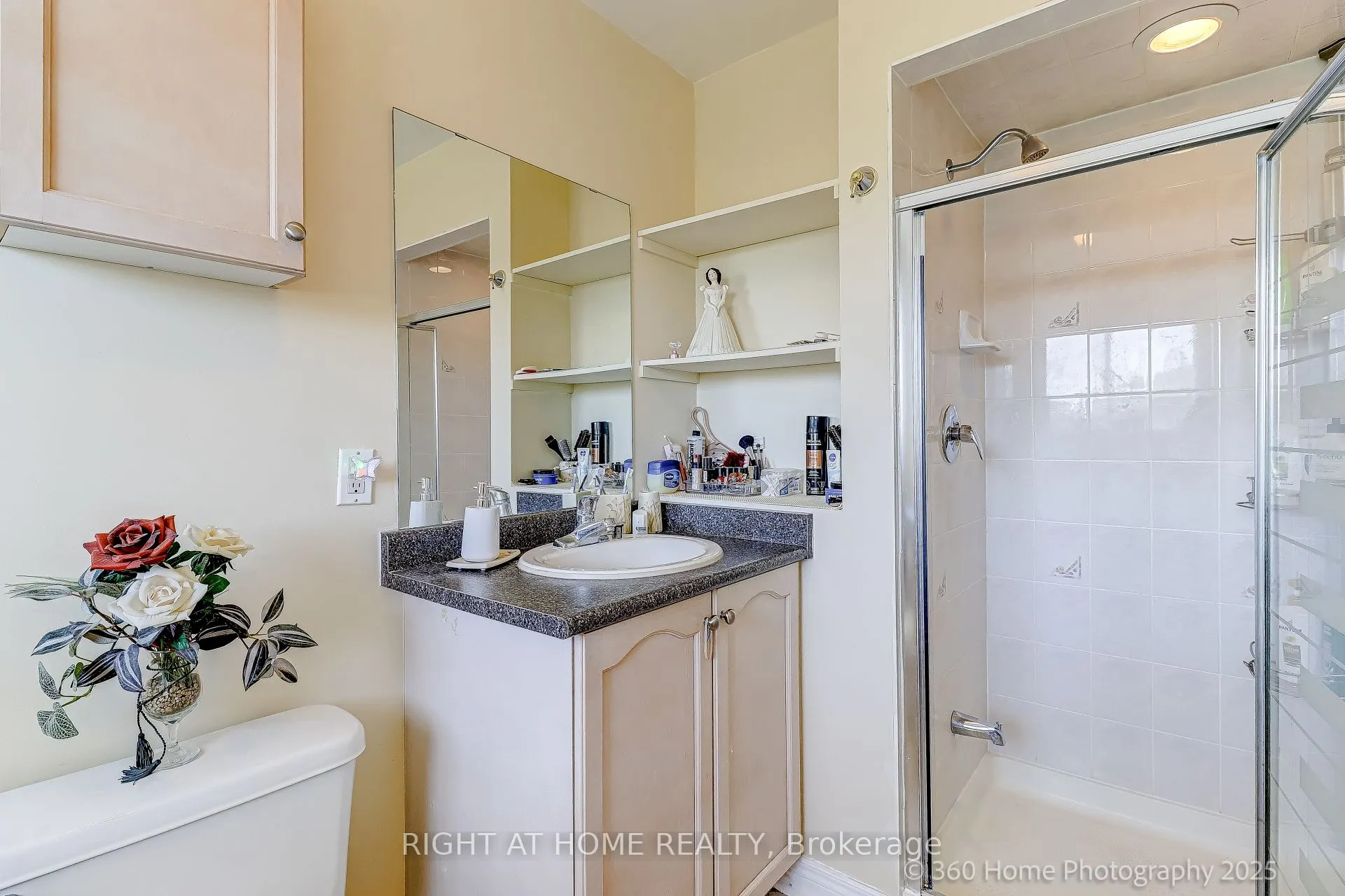 989 Ledbury Crescent