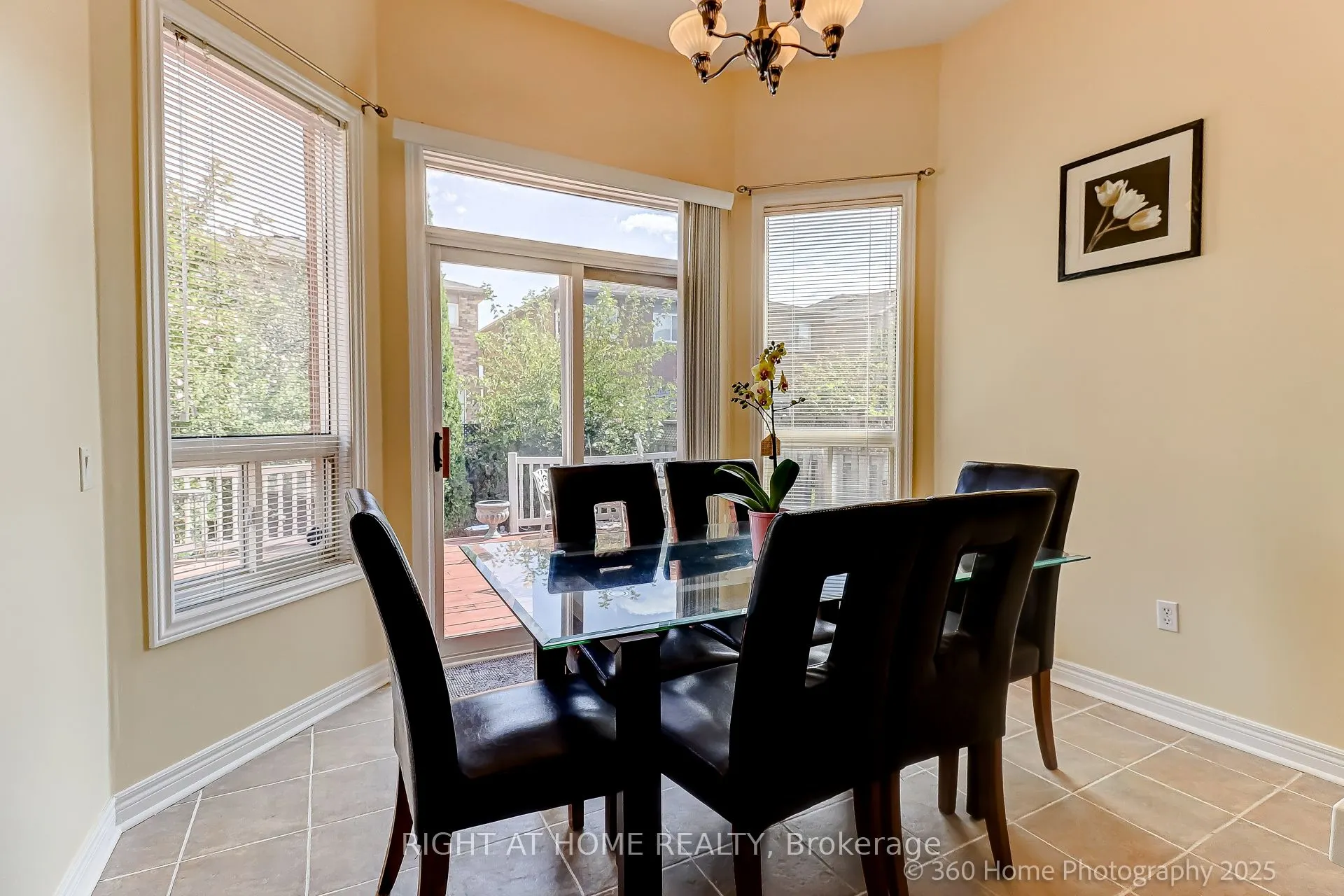 989 Ledbury Crescent