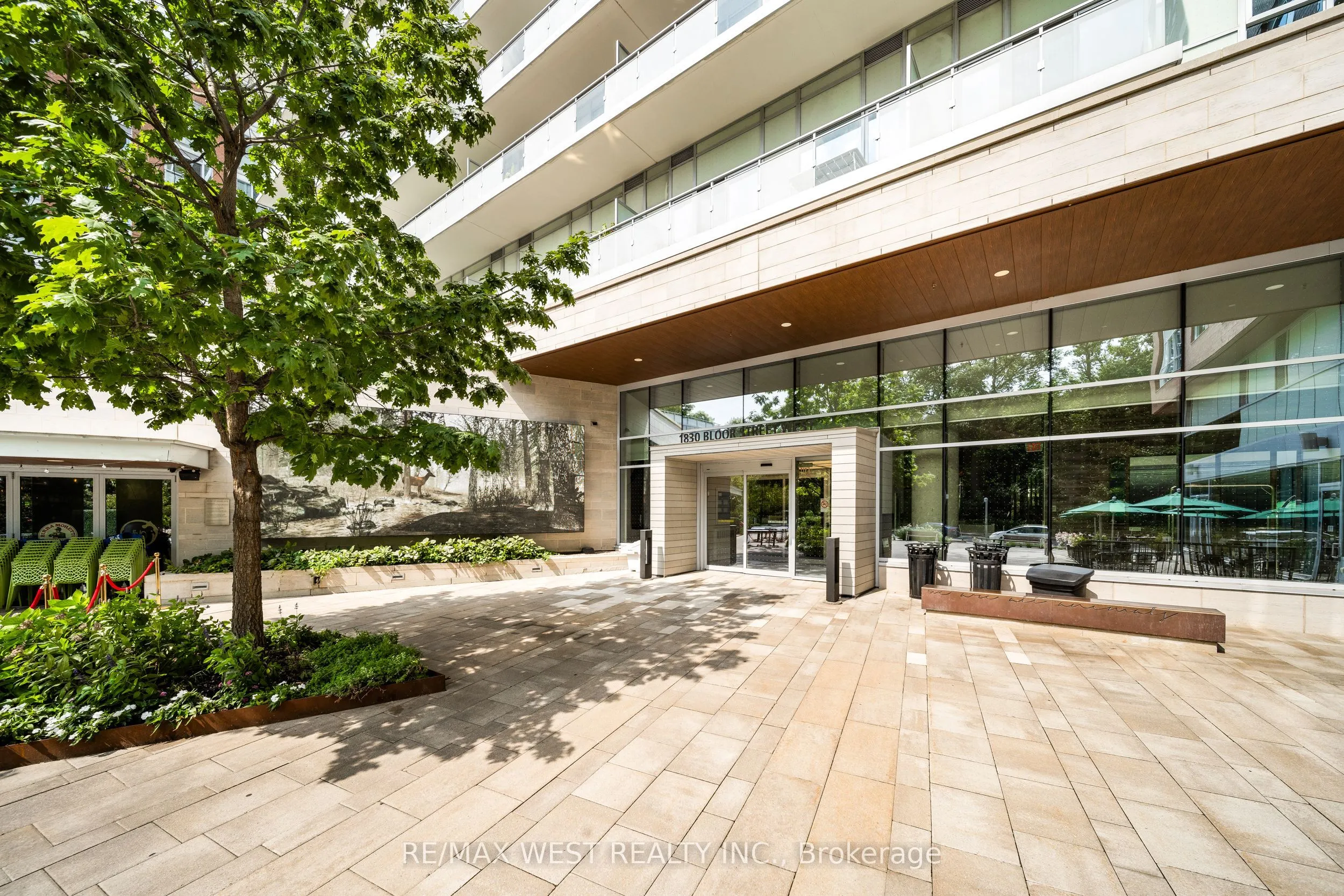 1830 Bloor Street W, ##825