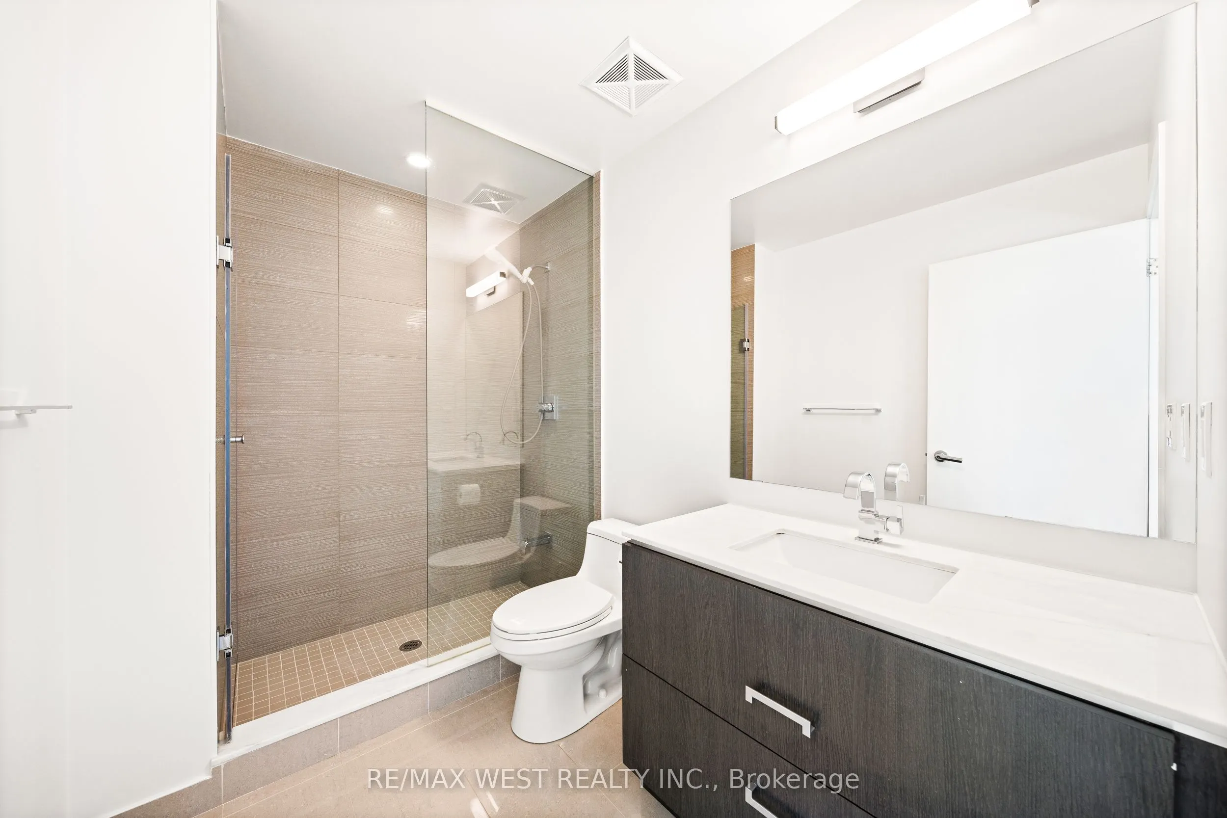 1830 Bloor Street W, ##825
