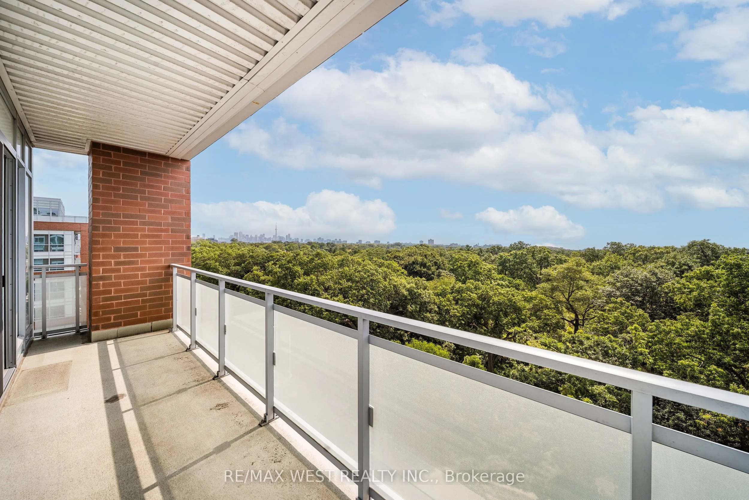 1830 Bloor Street W, ##825