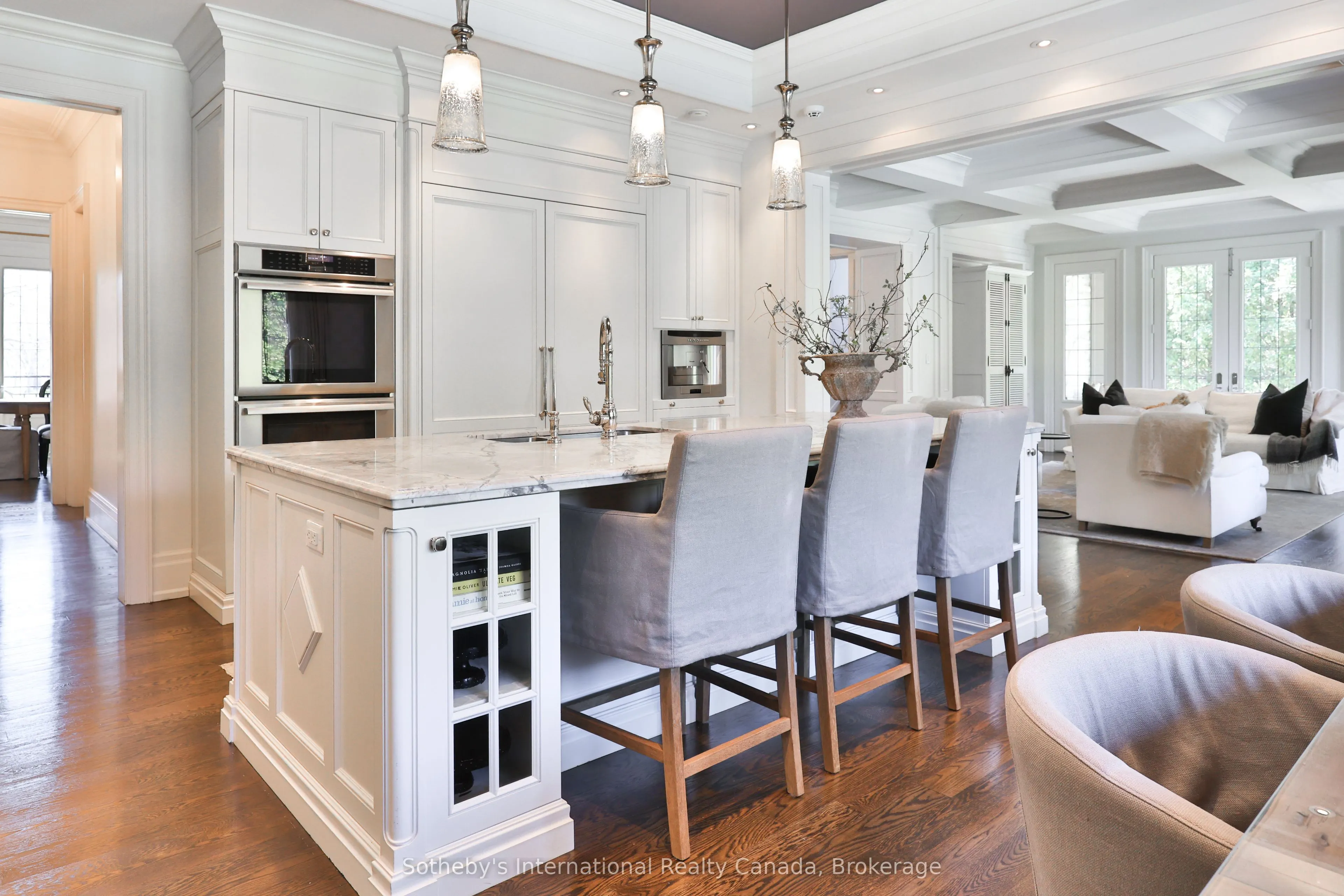1497 Lakeshore Road W