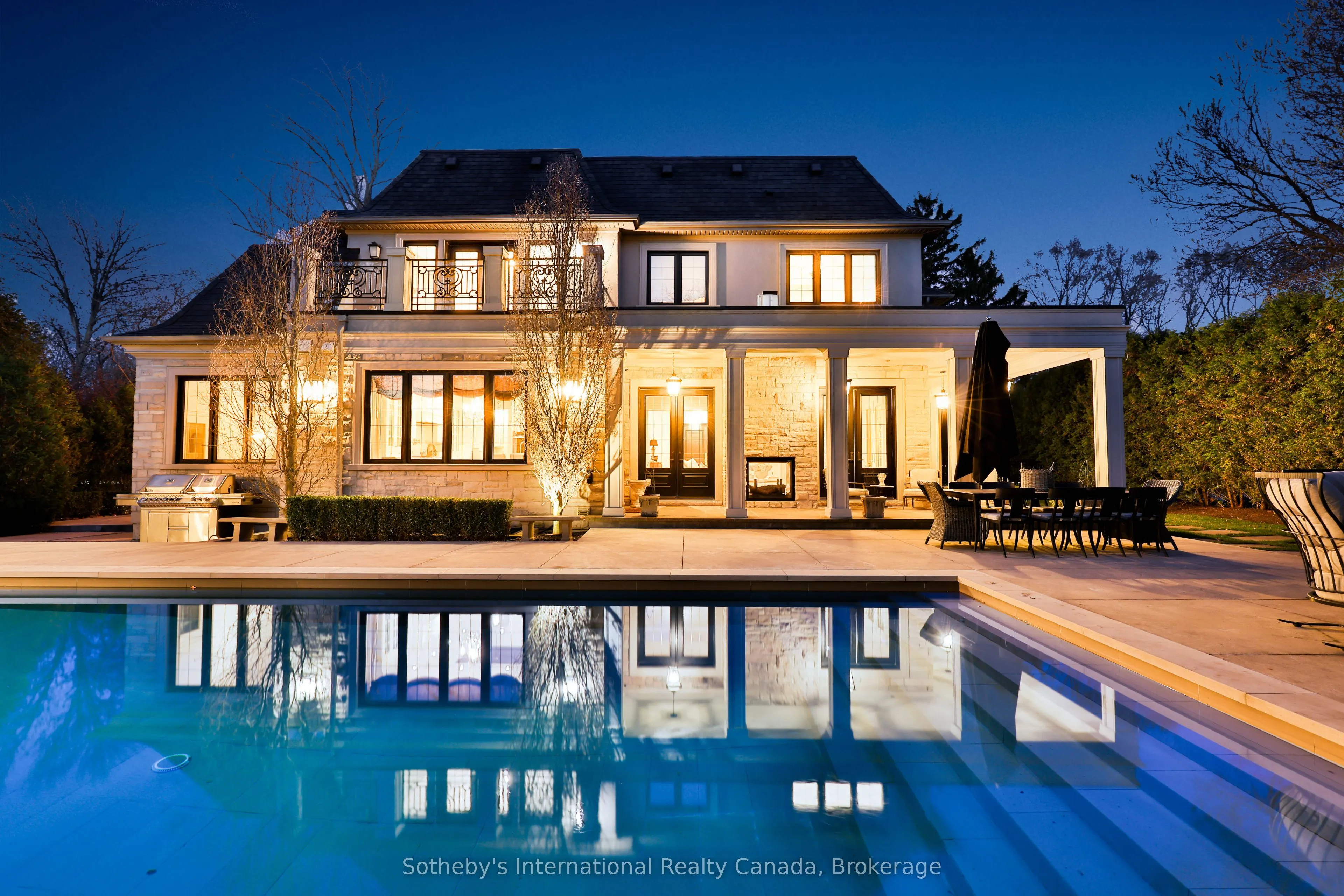 1497 Lakeshore Road W