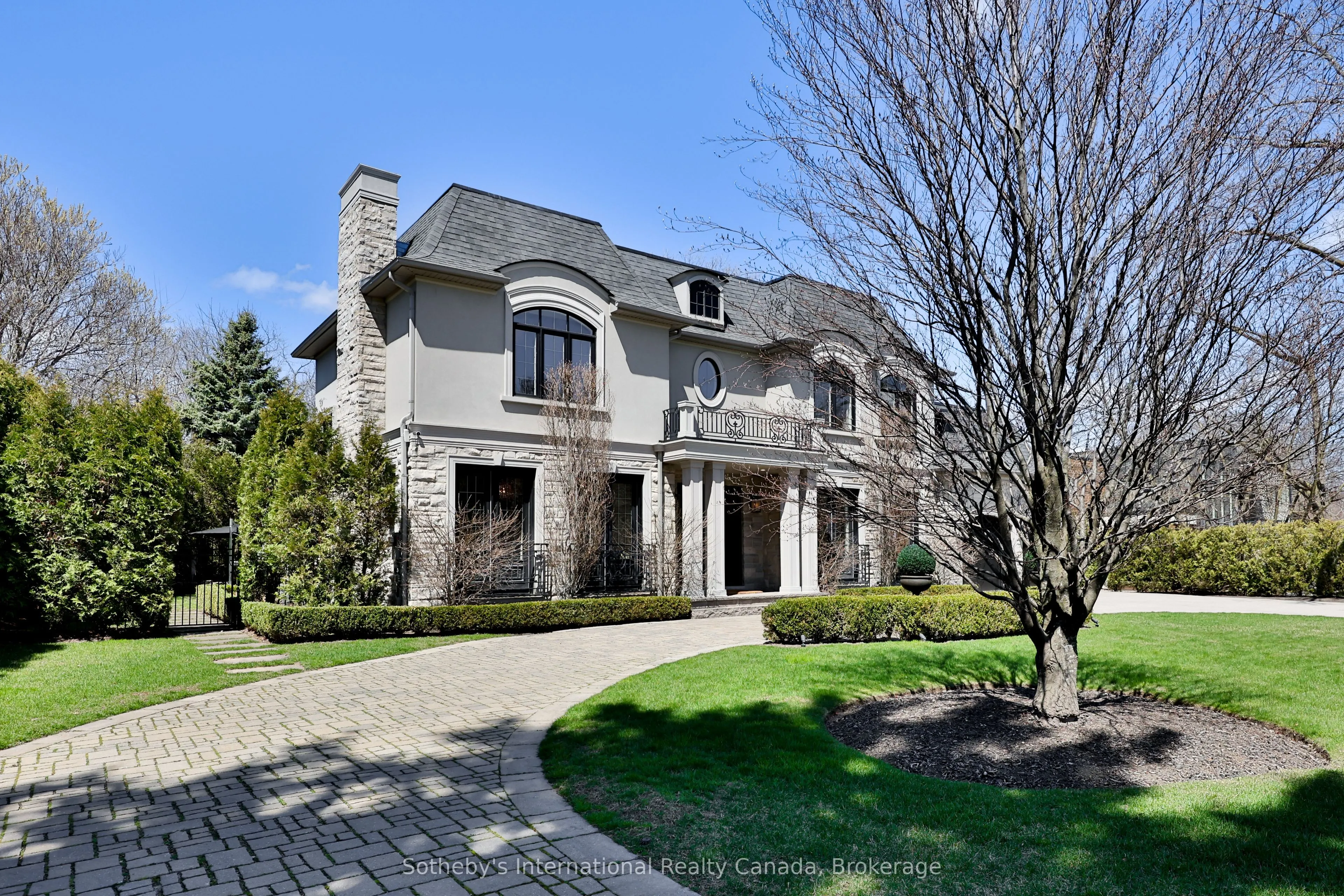 1497 Lakeshore Road W