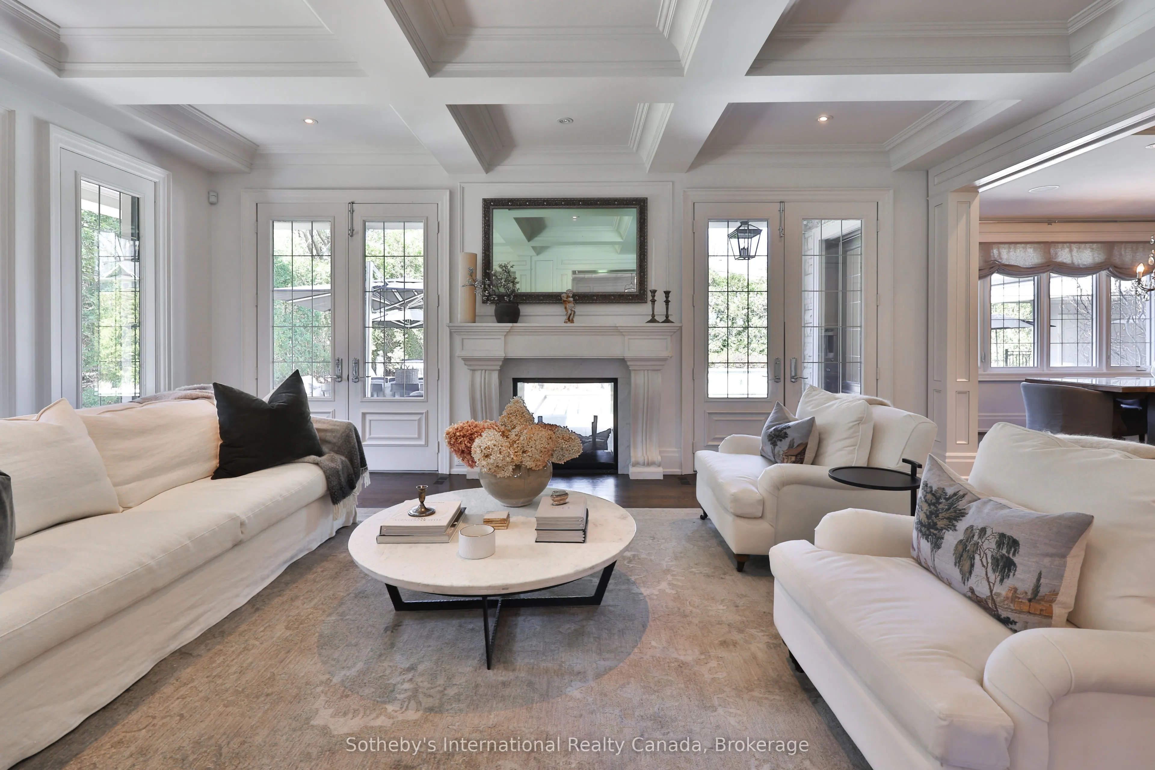 1497 Lakeshore Road W