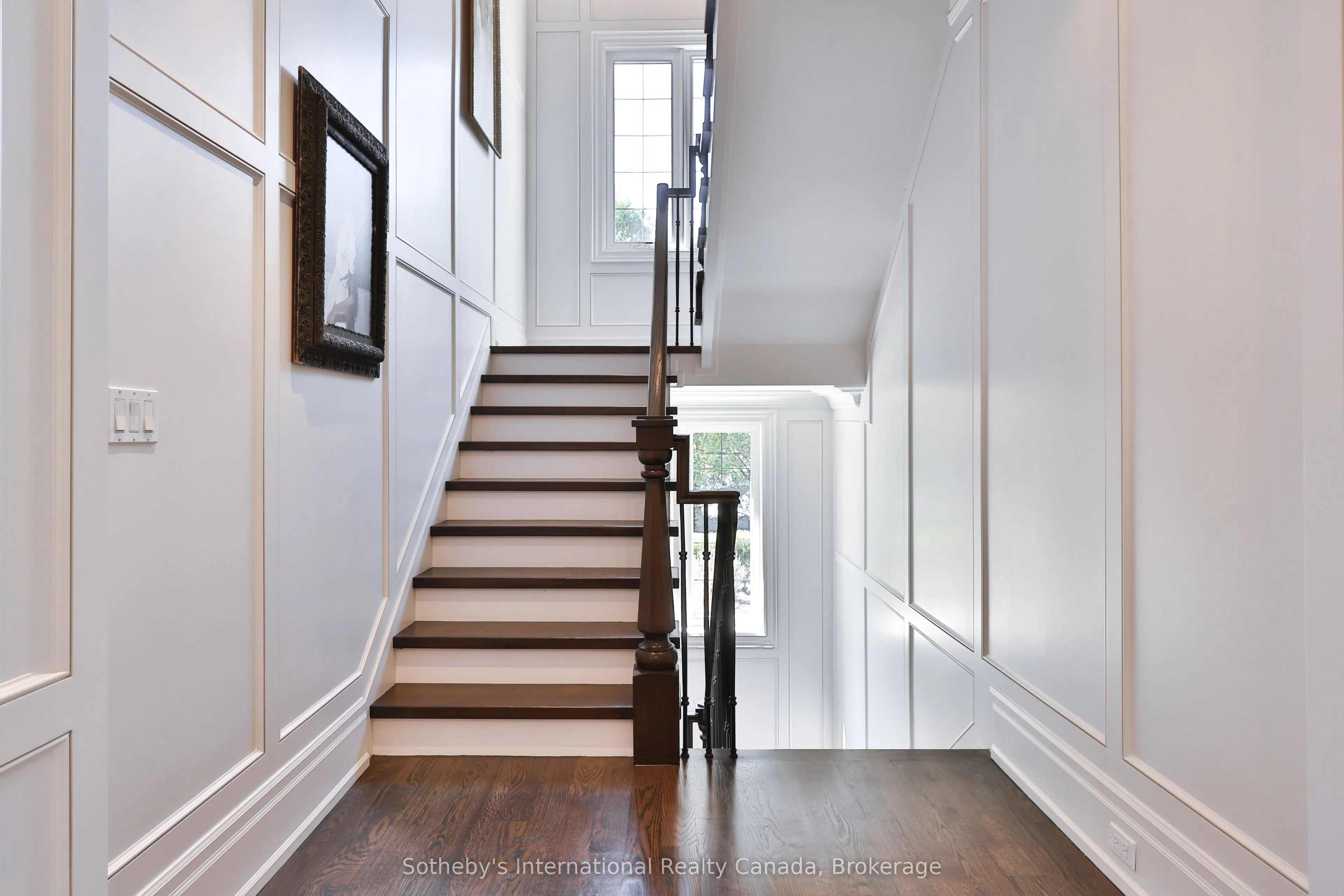 1497 Lakeshore Road W