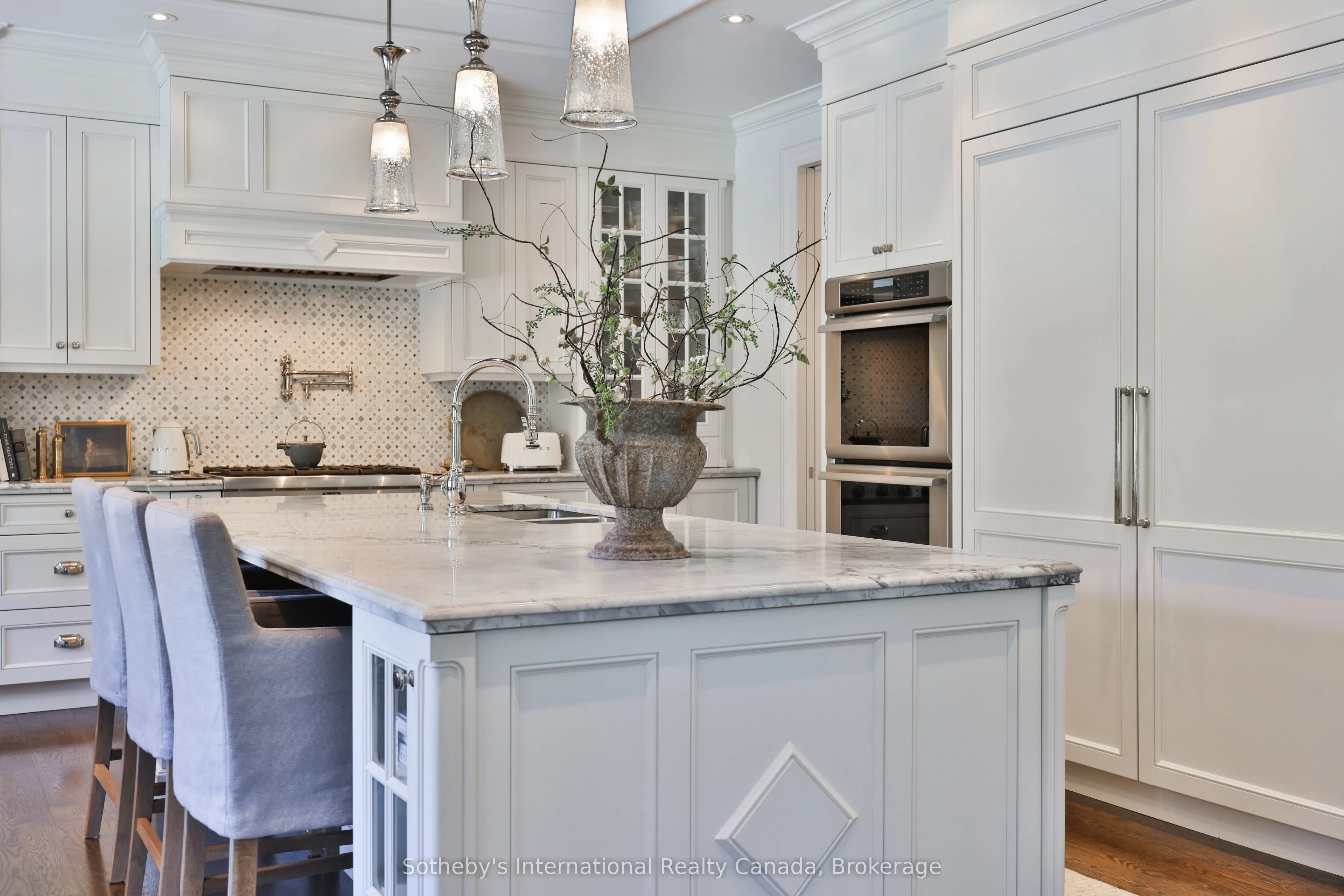 1497 Lakeshore Road W