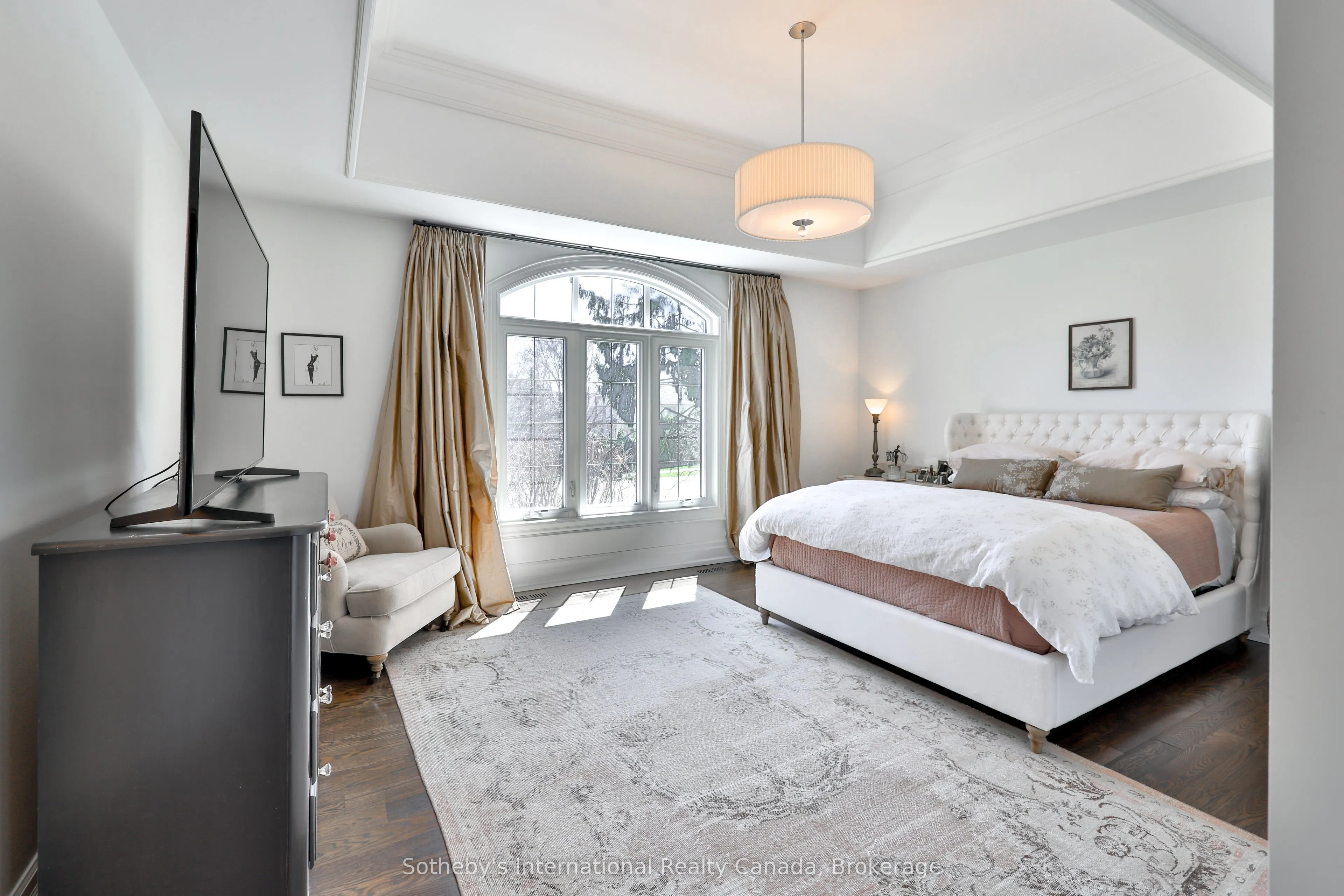 1497 Lakeshore Road W