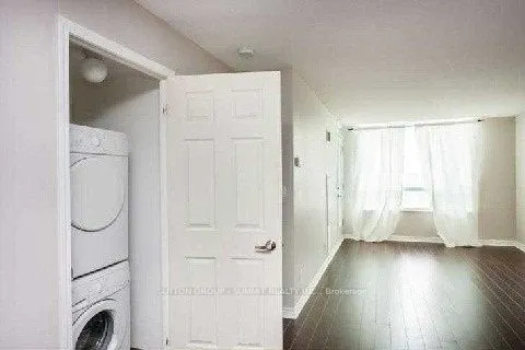 335 Rathburn Road, #1616