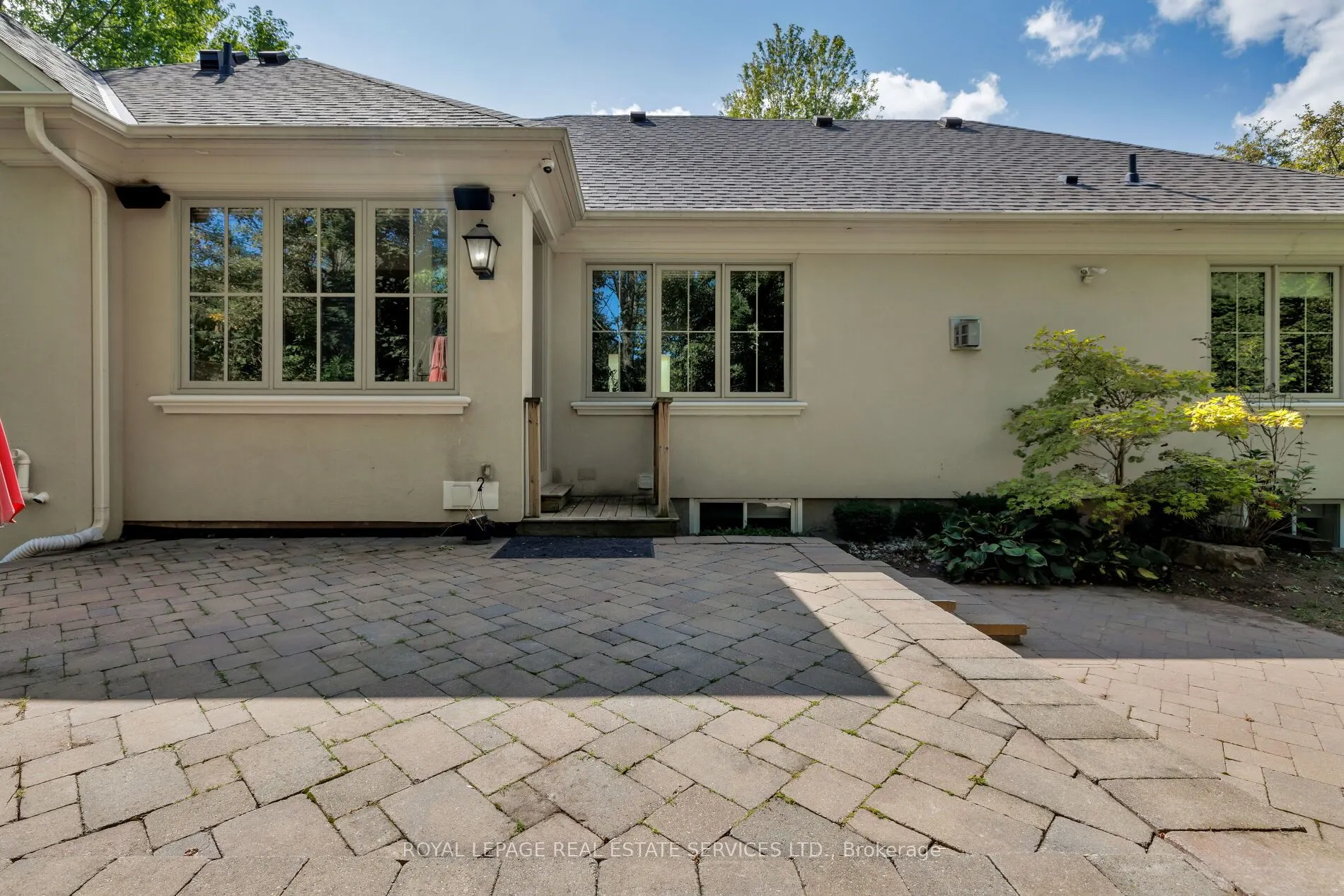2448 Bridge Road