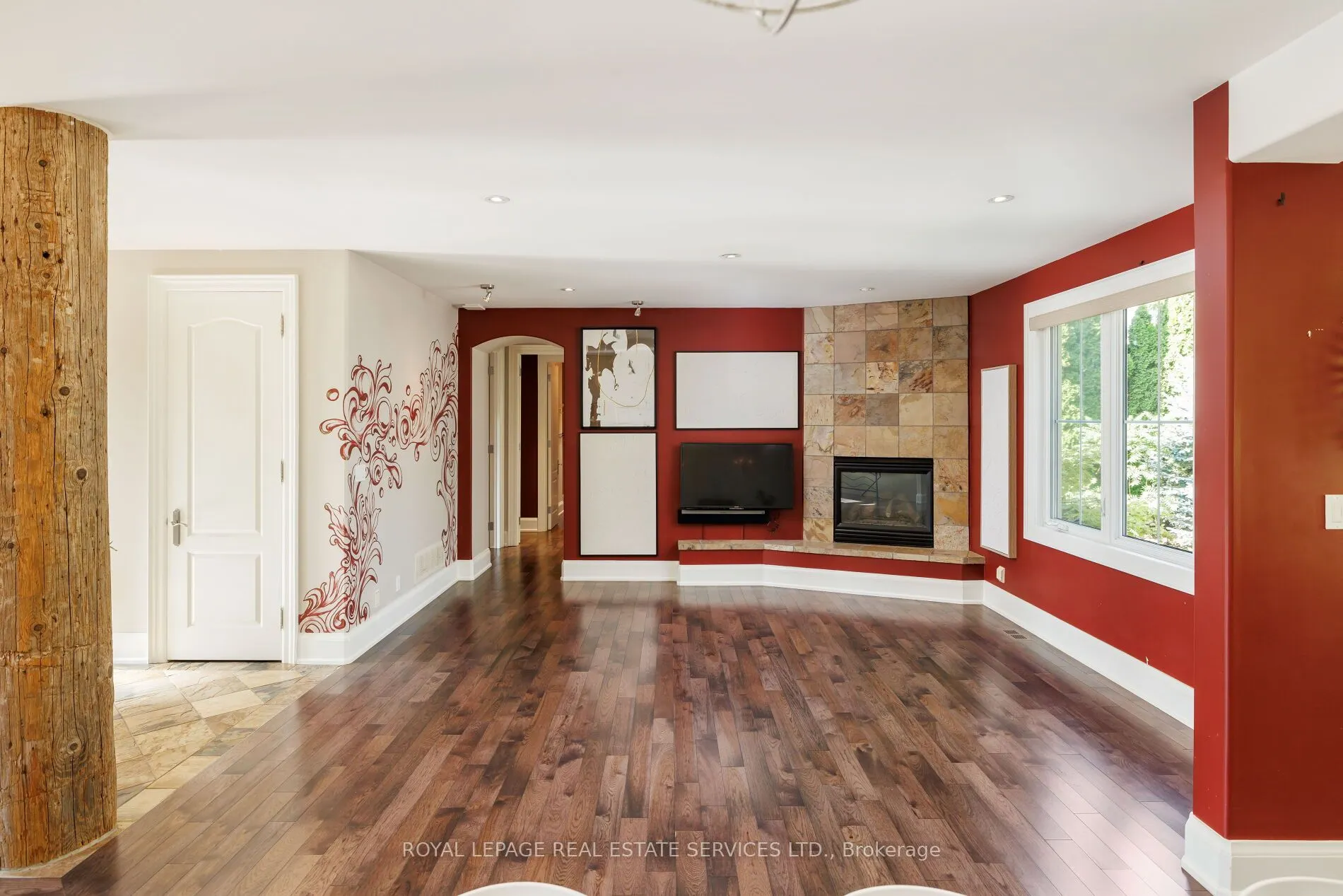2448 Bridge Road
