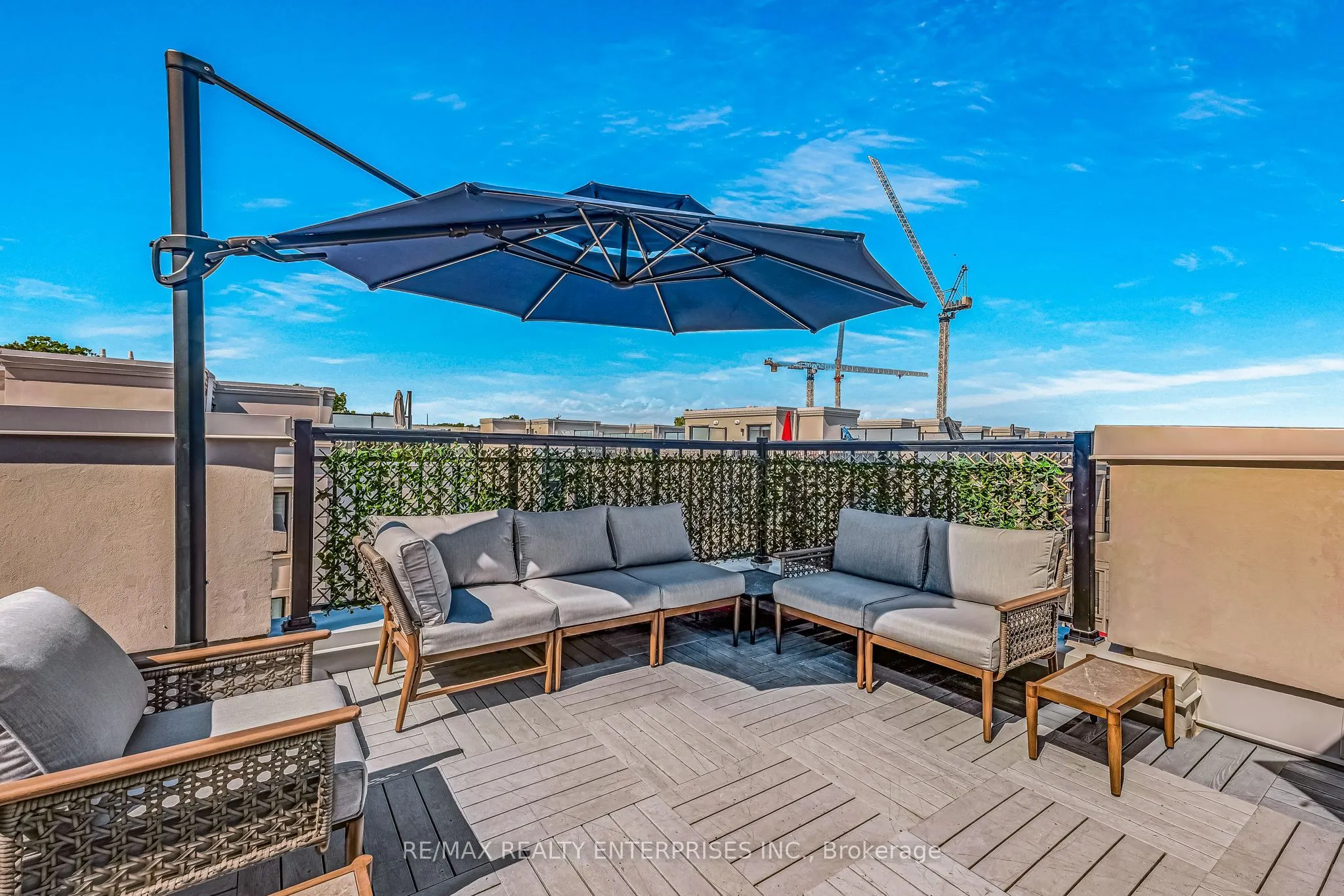 1195 Gooseberry Lane, #305