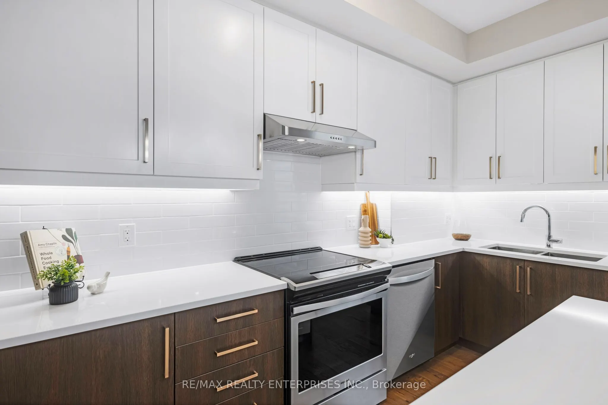 1195 Gooseberry Lane, #305
