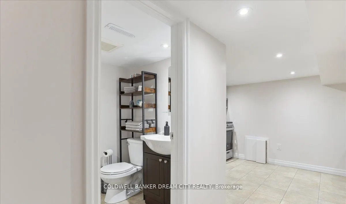 464 Maybank Avenue, #LOWER