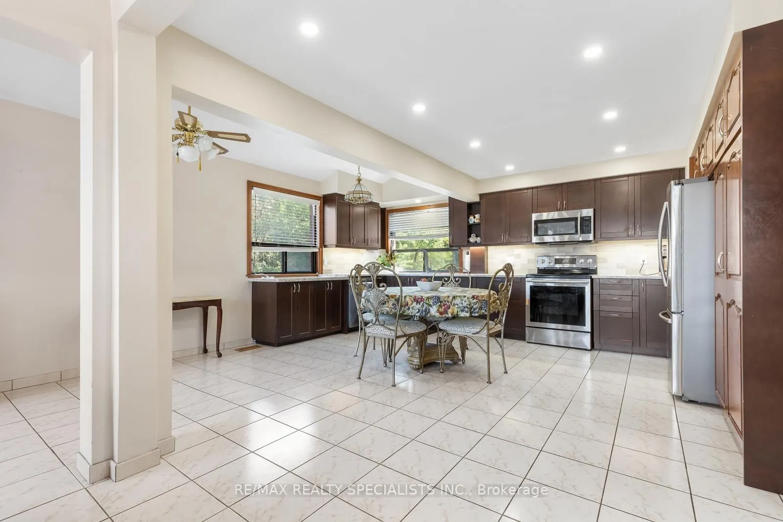 577 Rustic Road
