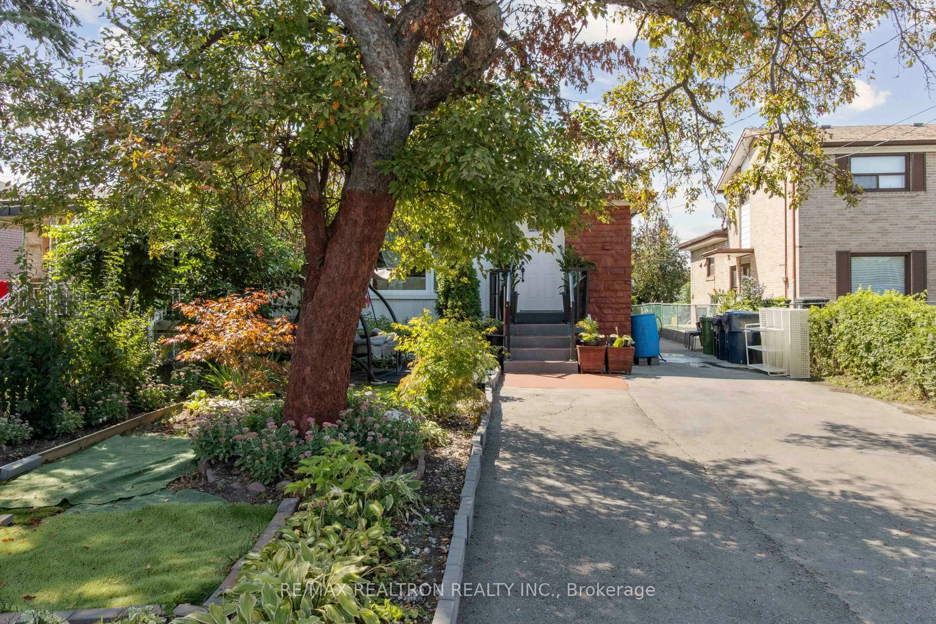 76 Ruthmar Crescent