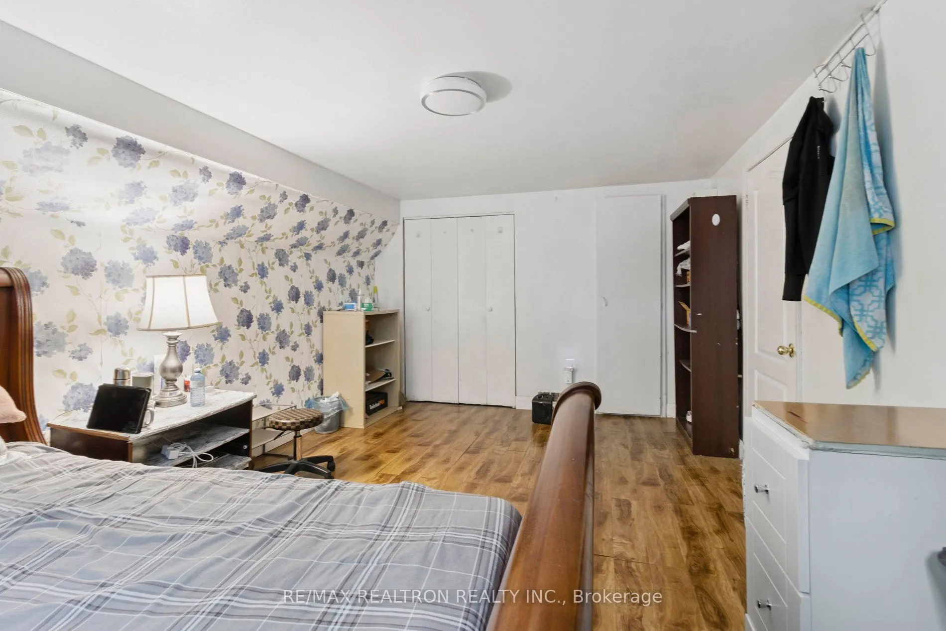 76 Ruthmar Crescent