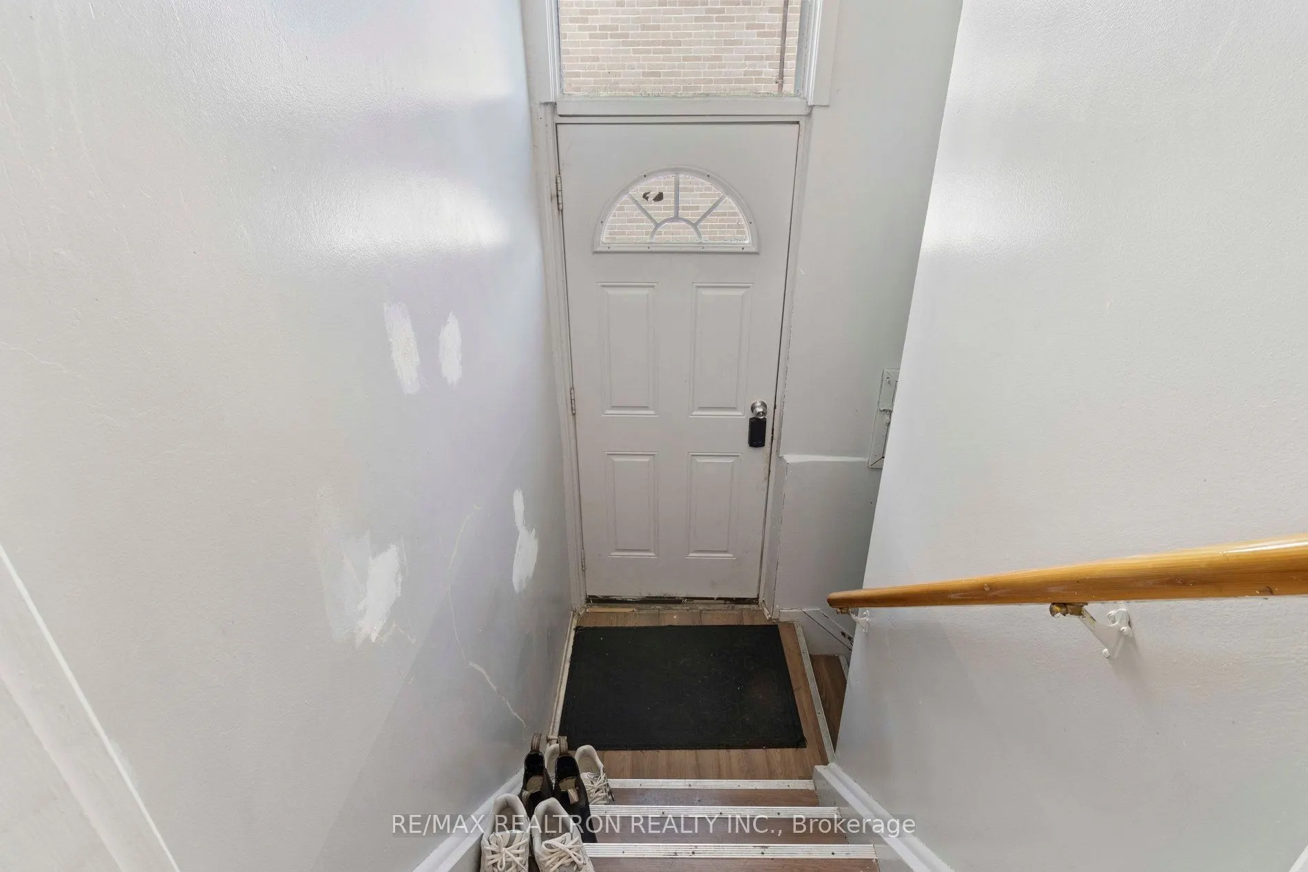 76 Ruthmar Crescent