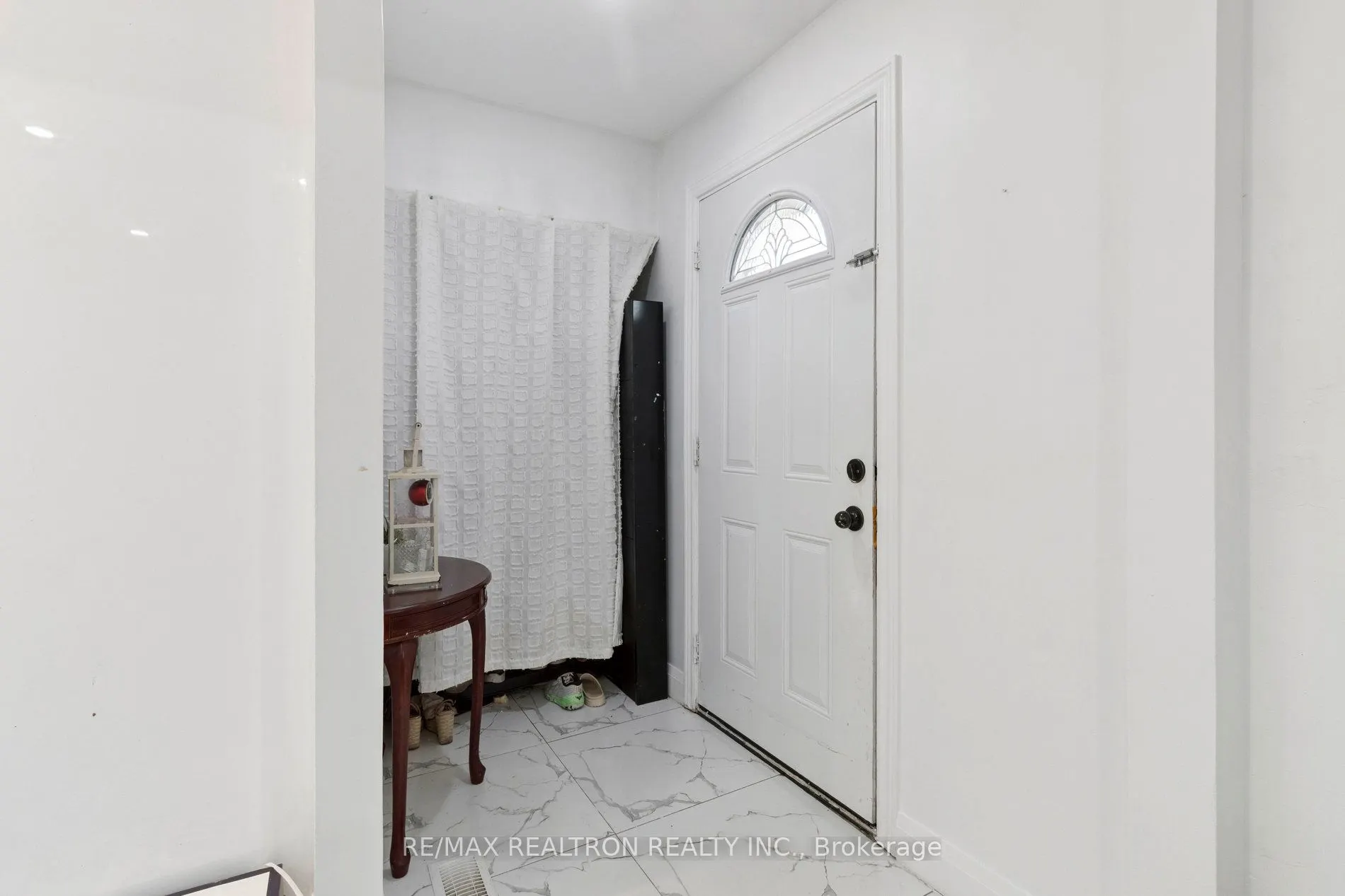 76 Ruthmar Crescent