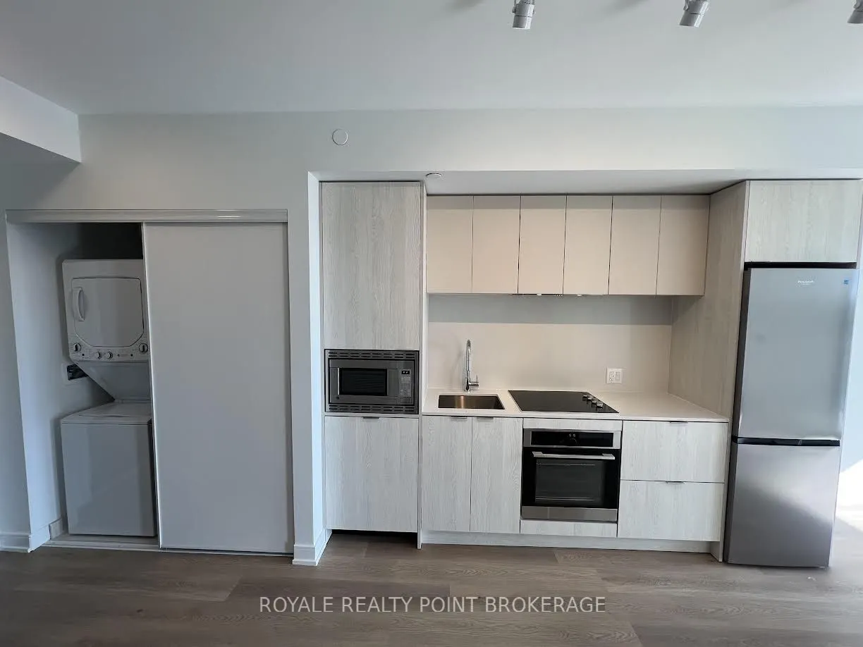 3009 Novar Road S, #1315
