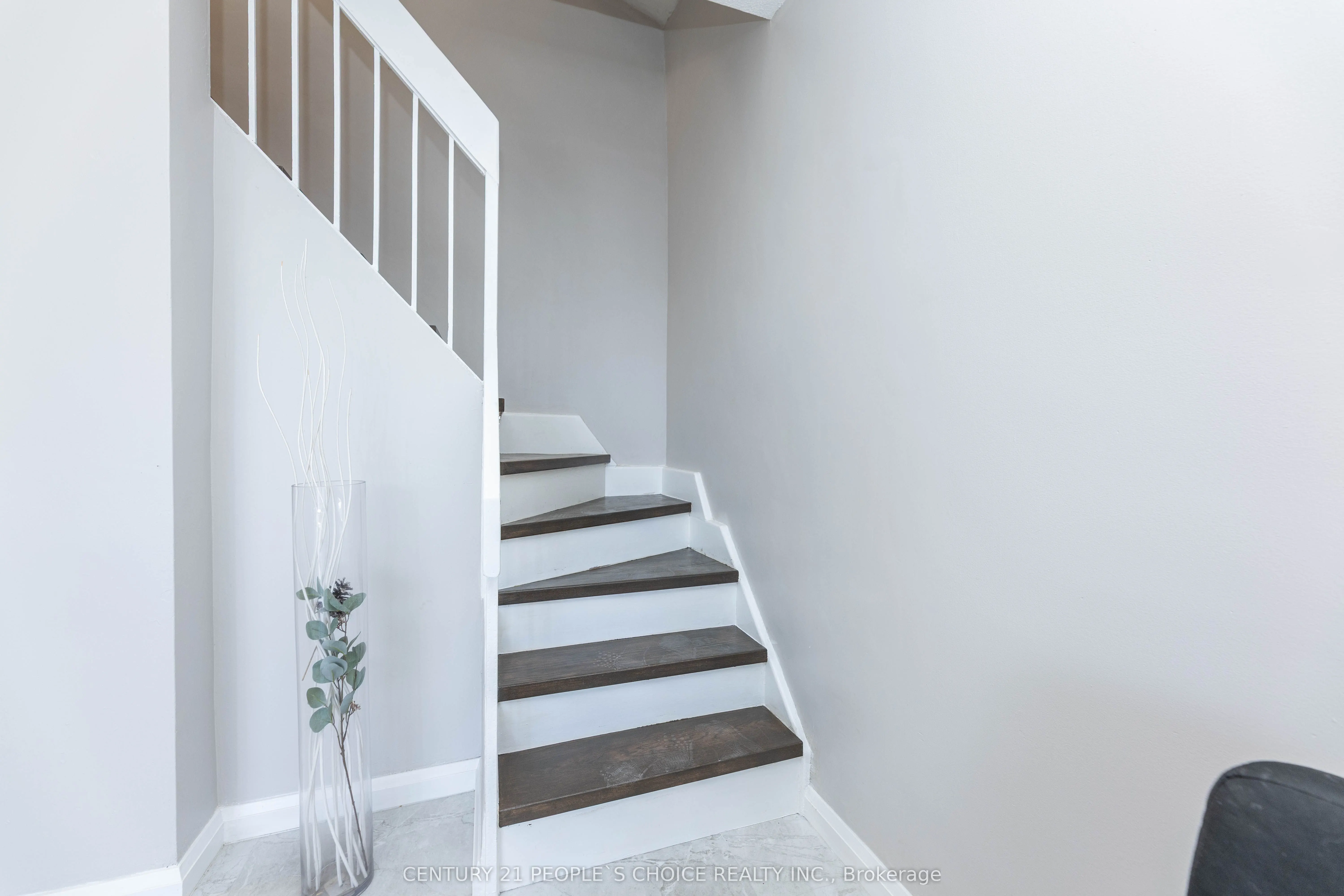 10 Eddystone Avenue, #111